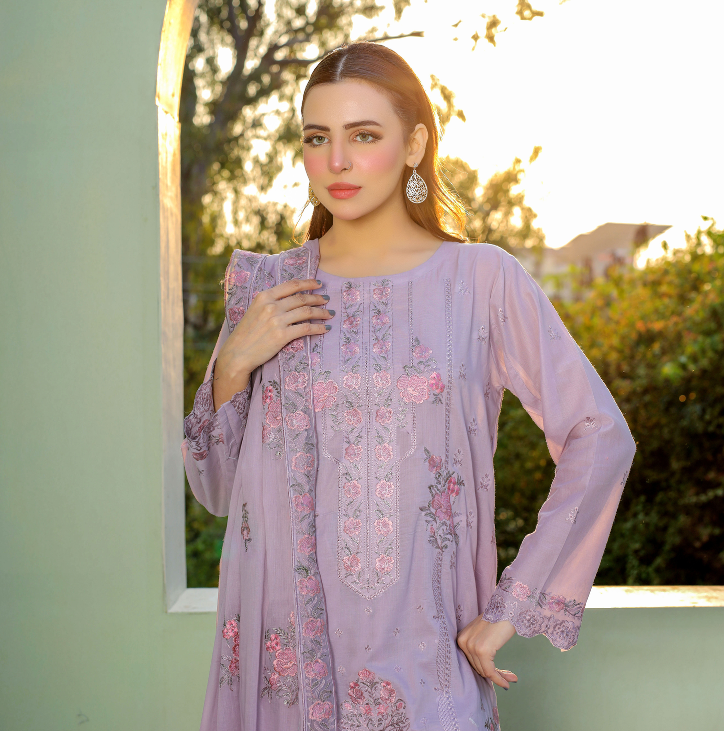 3 PIECE- EMBROIDERED LAWN SUIT (Unstitched)