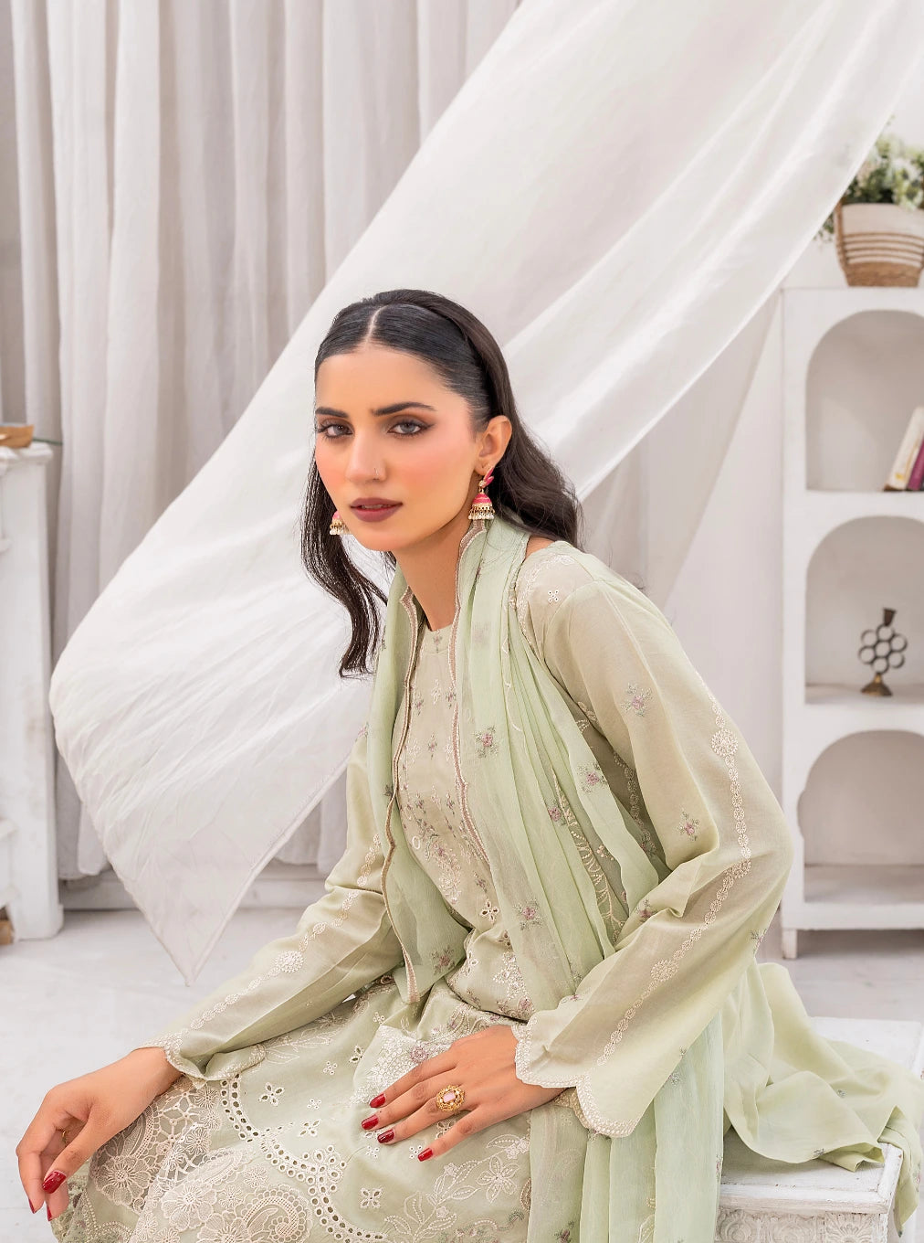 3PC Premium Embroidered Fine Lawn(Unstitched)