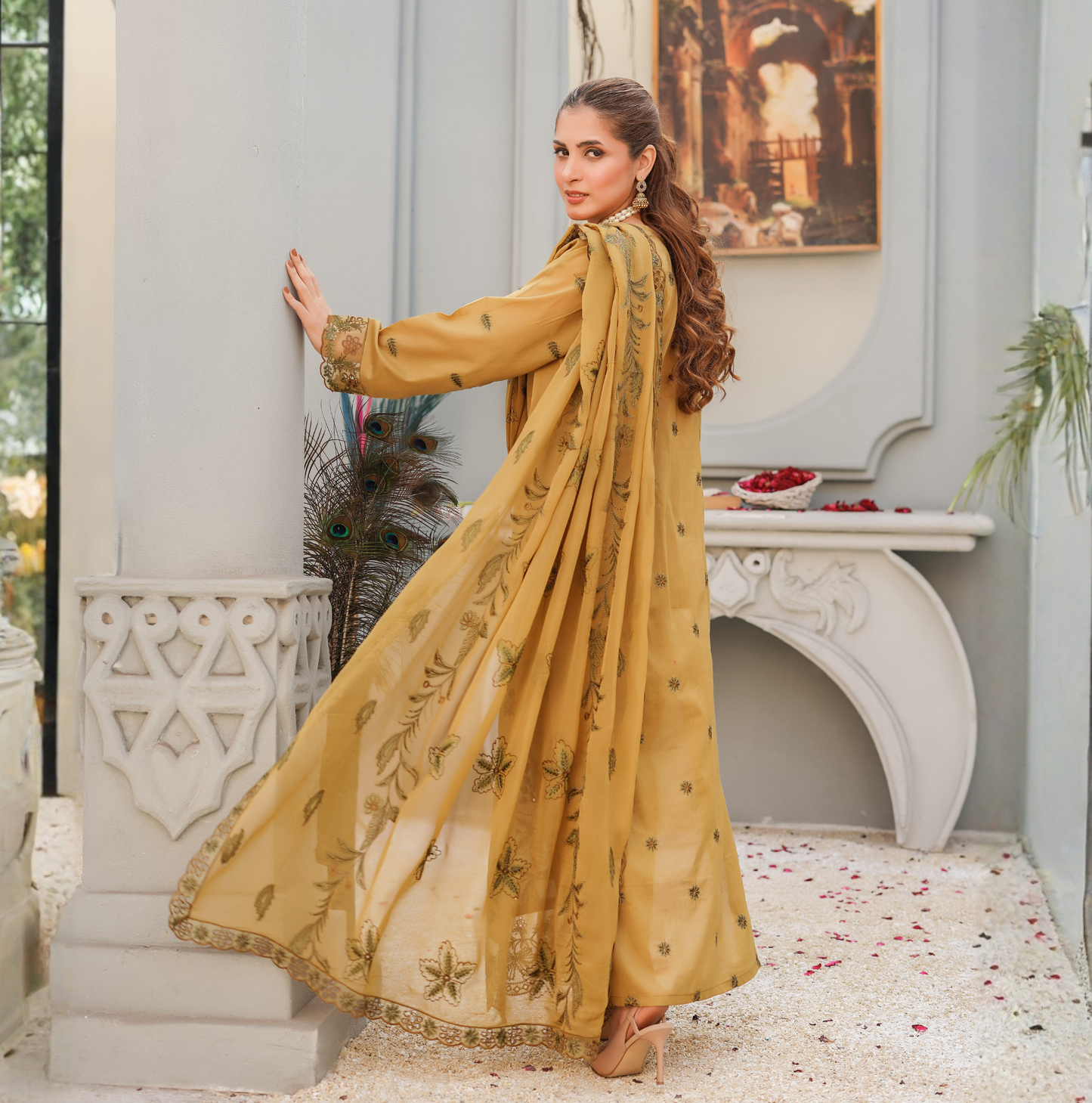 3 PIECE- EMBROIDERED LAWN SUIT (Unstitched)