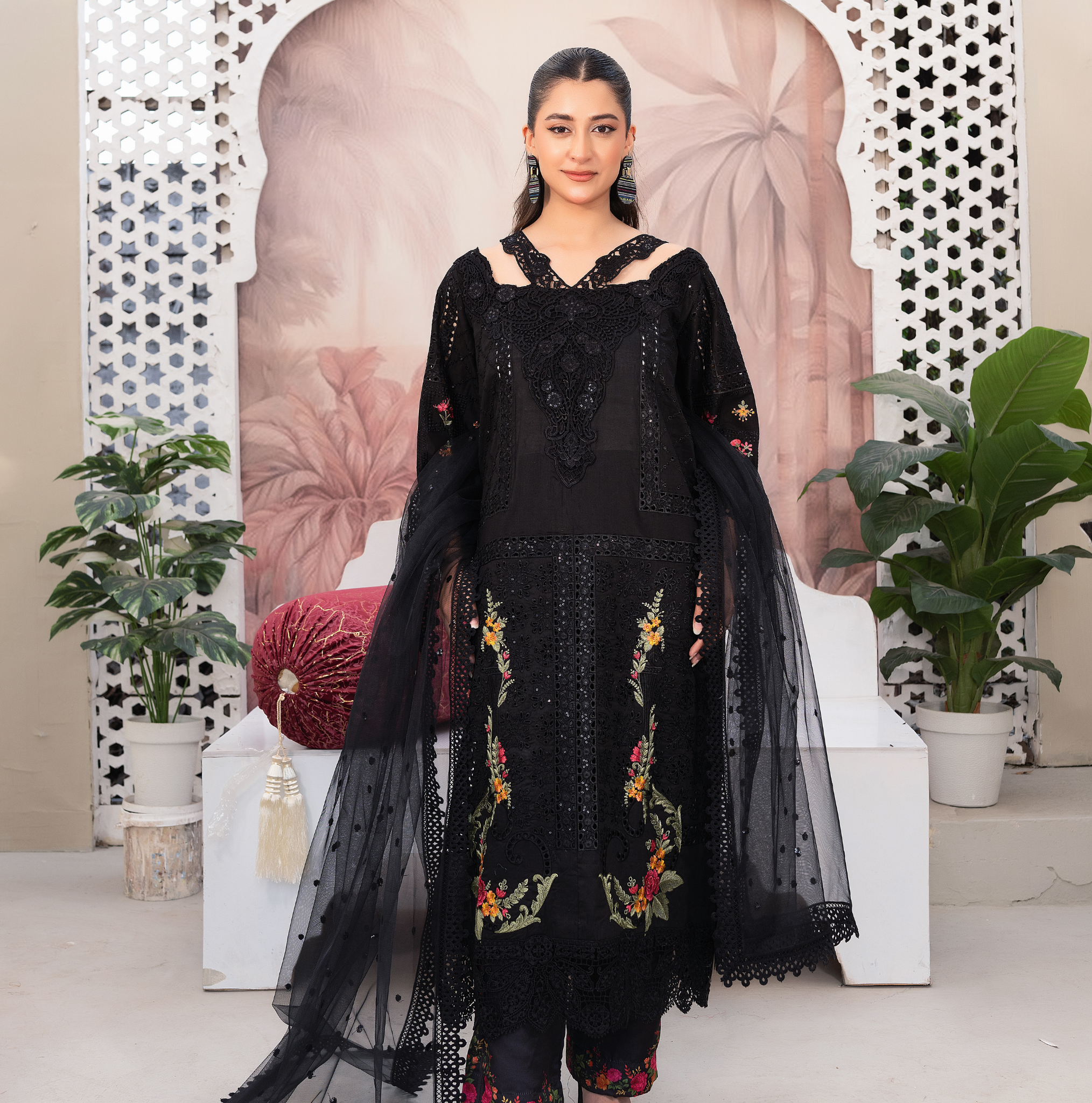 3 PIECE- EMBROIDERED LAWN SUIT (Stitched)