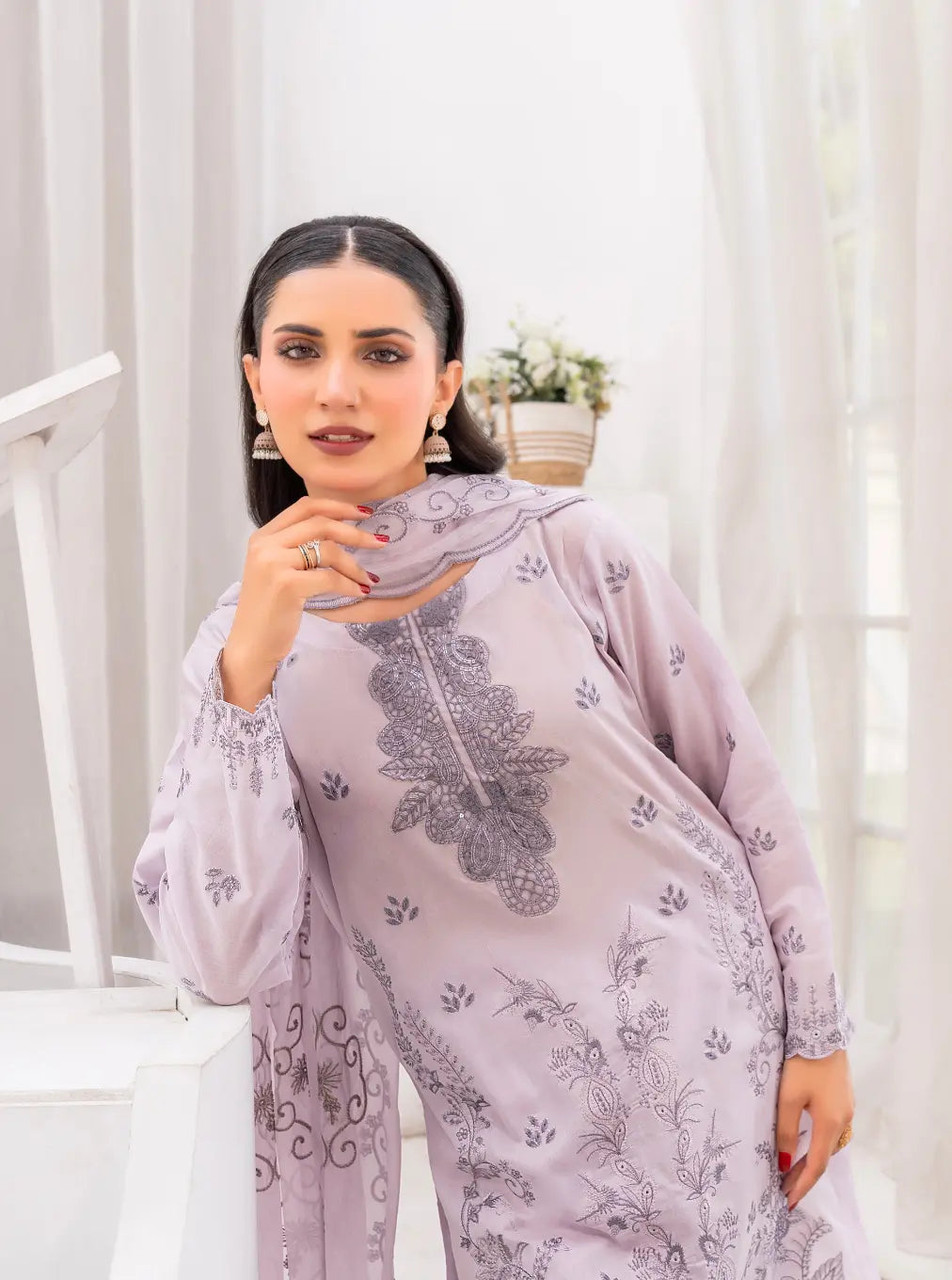 3PC Premium Embroidered Fine Lawn(Unstitched)