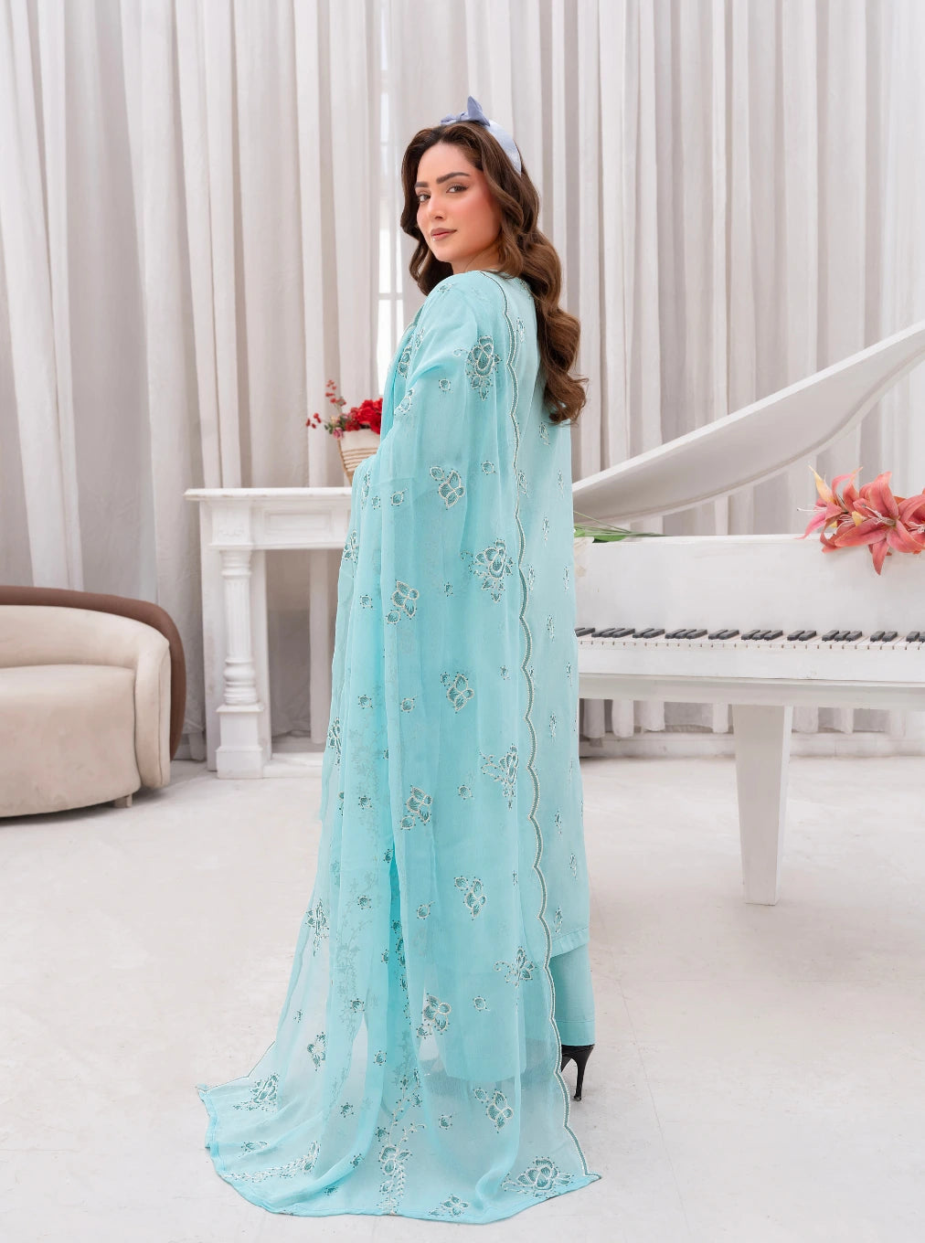 3PC Premium Embroidered Fine Lawn(Unstitched)