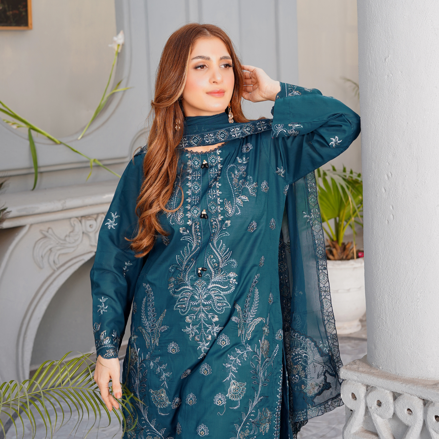 3 PIECE- EMBROIDERED LAWN SUIT (Unstitched)