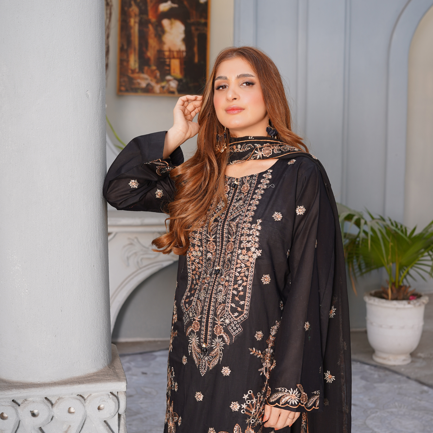 3 PIECE- EMBROIDERED LAWN SUIT (Unstitched)