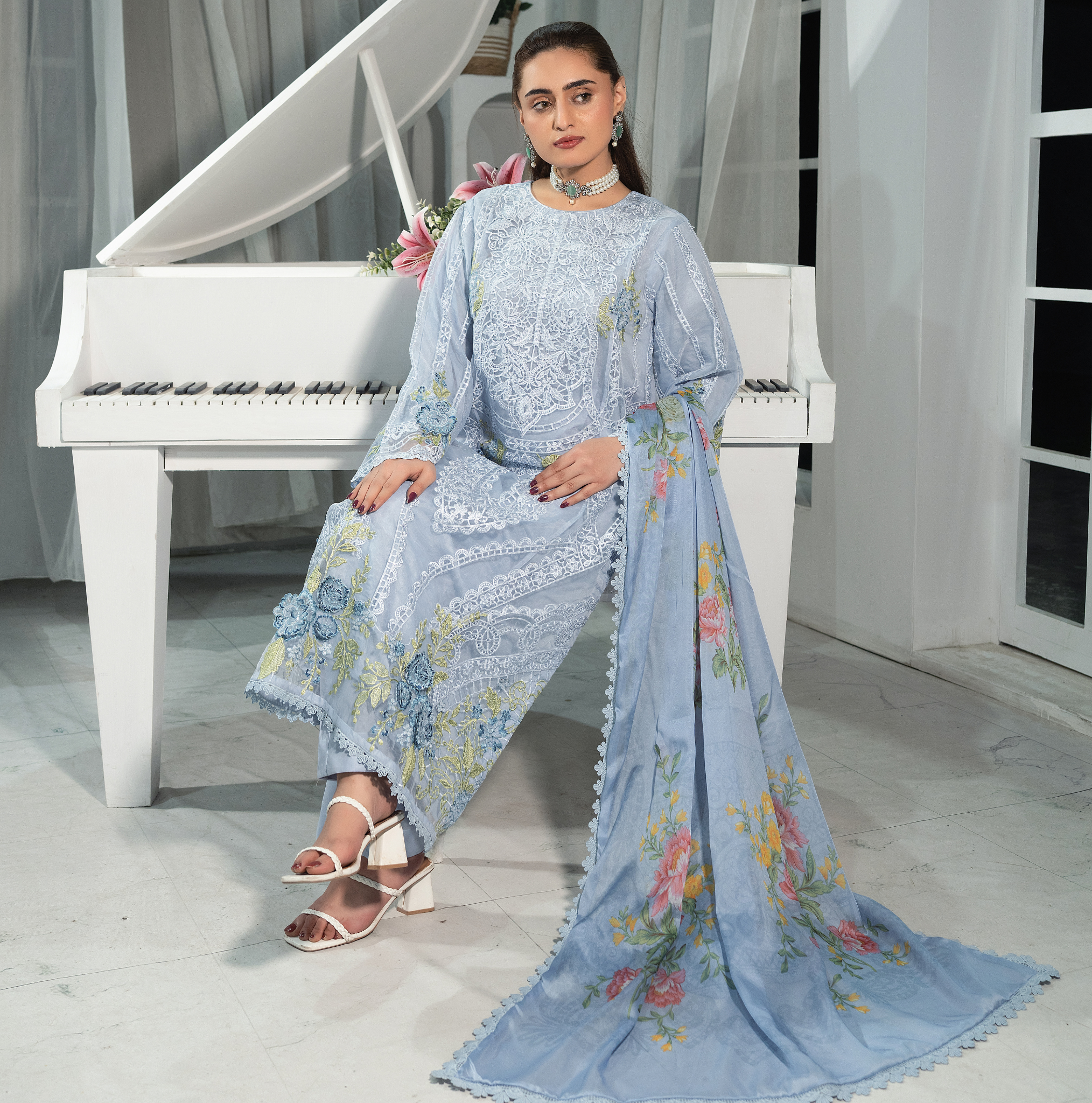 3 PIECE- EMBROIDERED LAWN SUIT (Stitched)