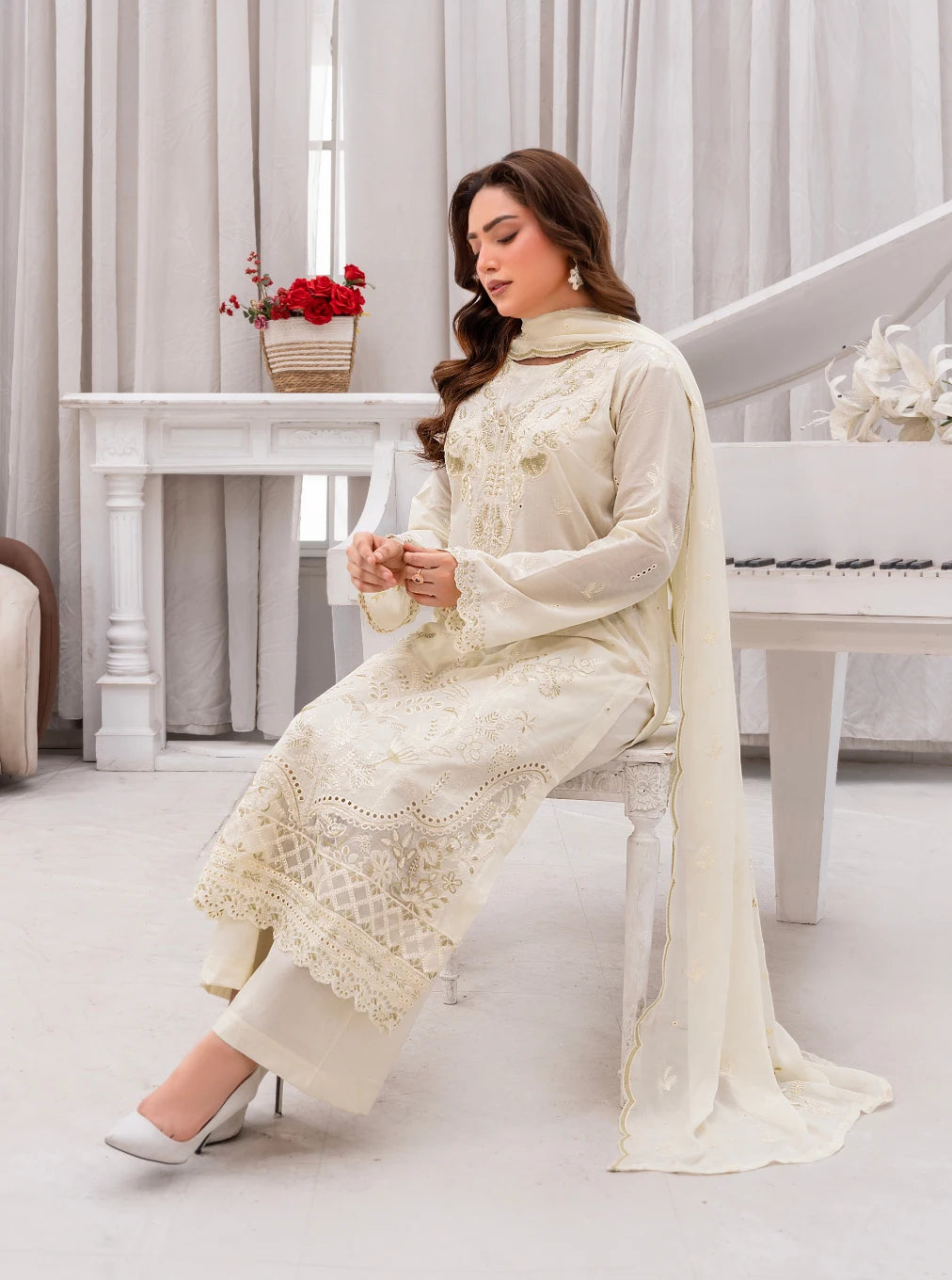 3PC Premium Embroidered Fine Lawn(Unstitched)