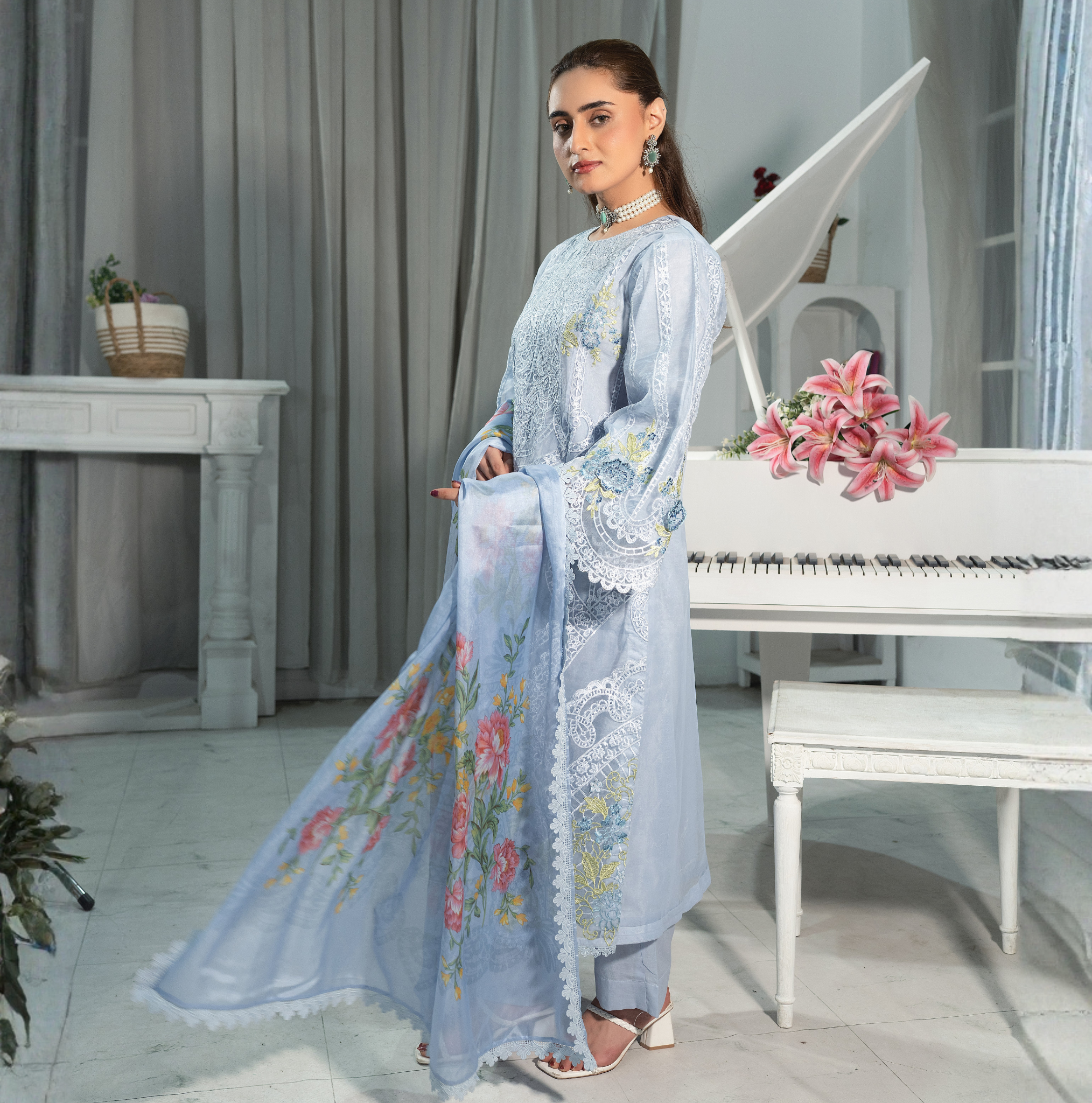 3 PIECE- EMBROIDERED LAWN SUIT (Stitched)