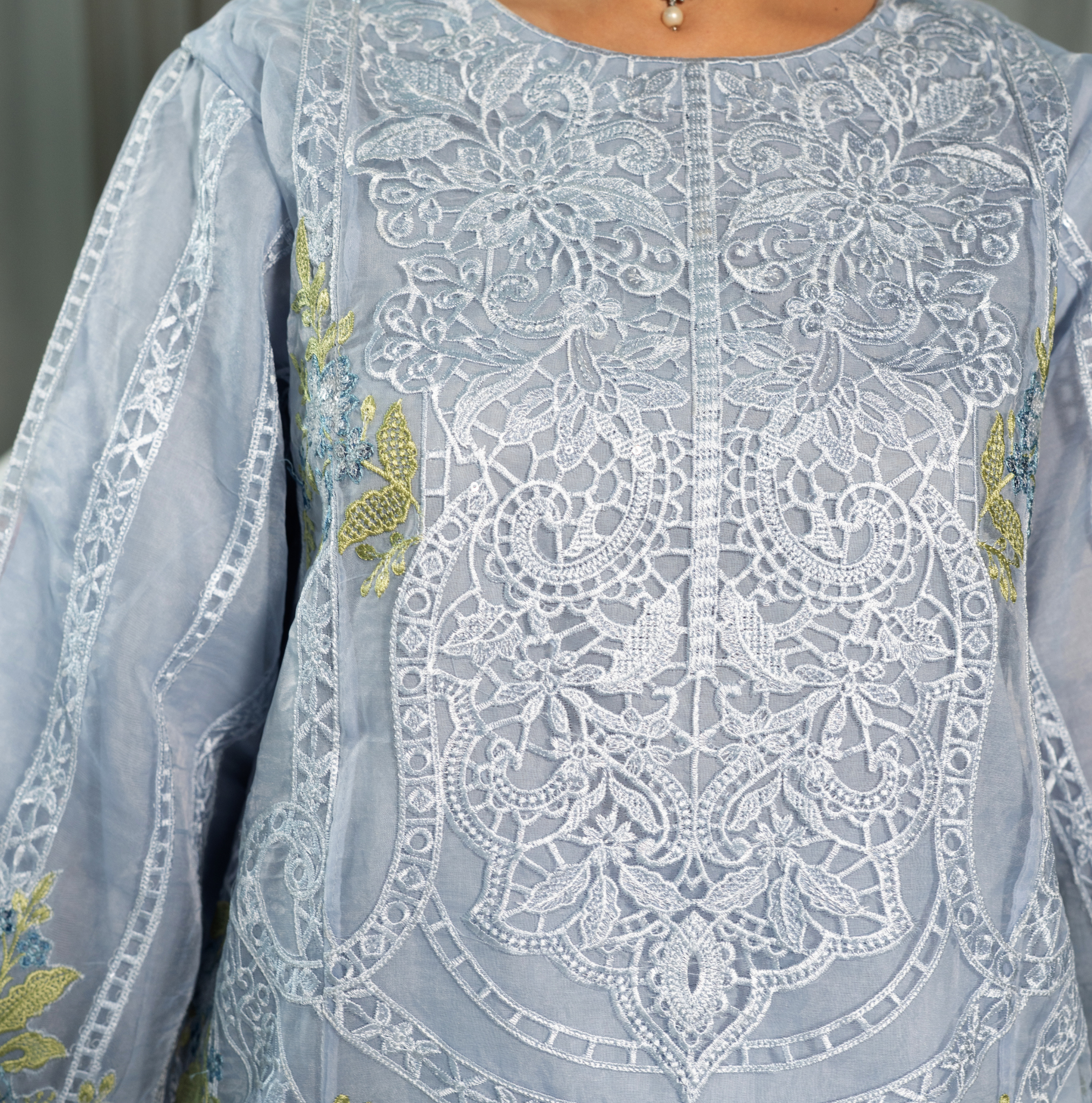 3 PIECE- EMBROIDERED LAWN SUIT (Stitched)