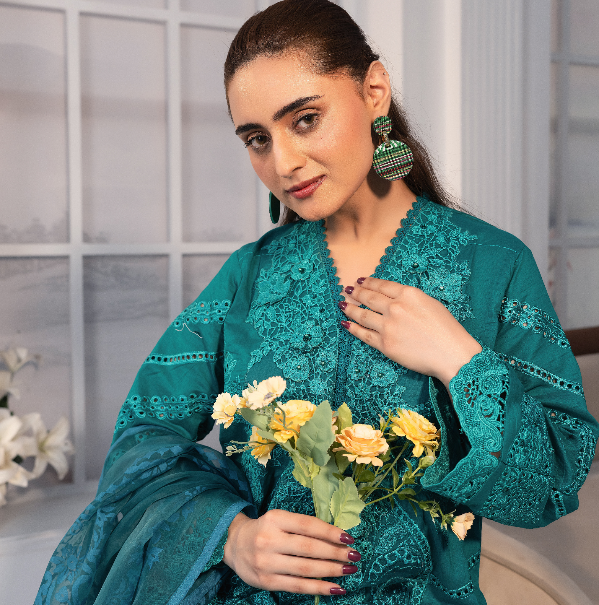 3 PIECE- EMBROIDERED LAWN SUIT (Stitched)