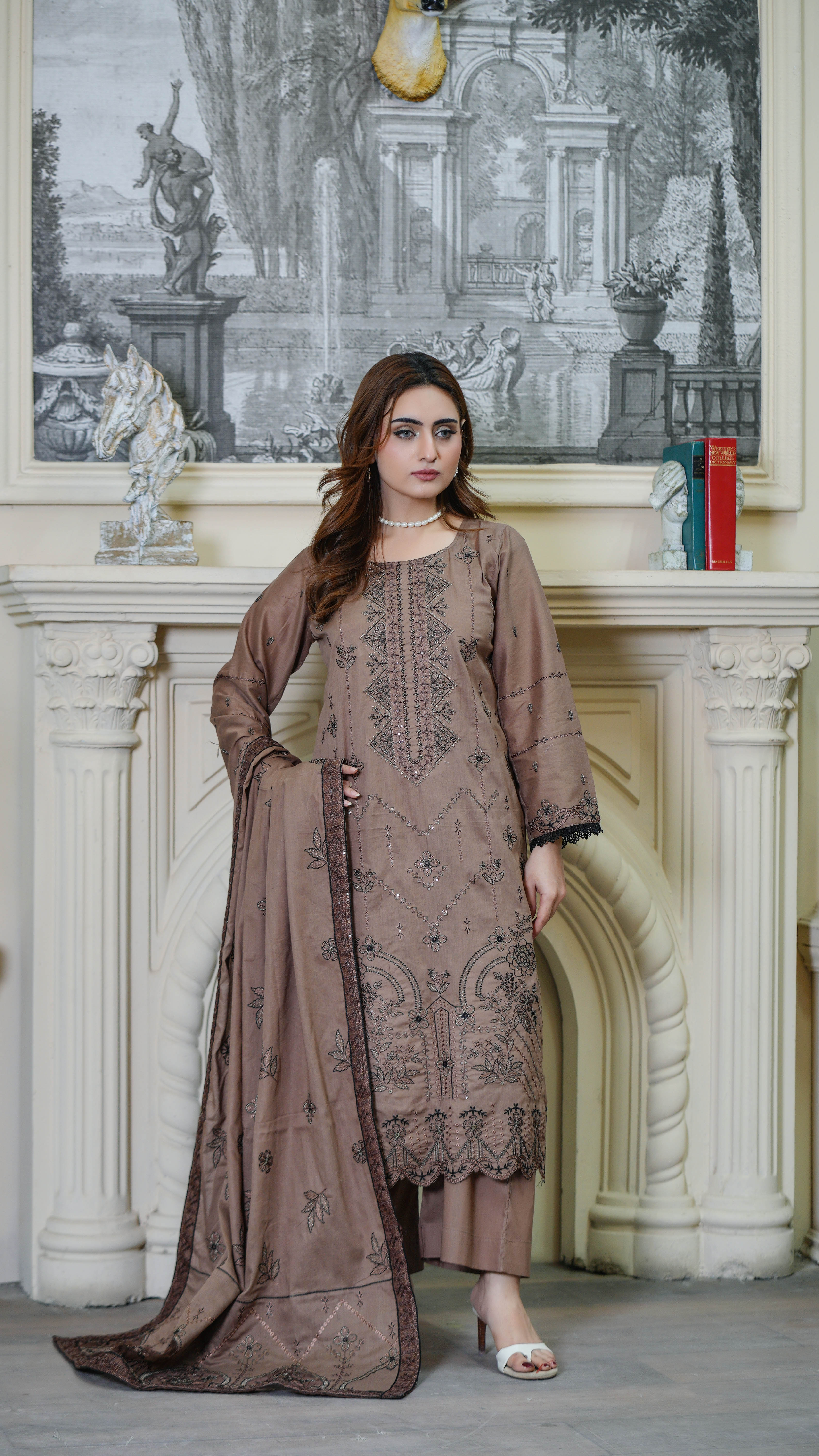 3PC EMBROIDERED FINE LAWN (UNSTITCHED)