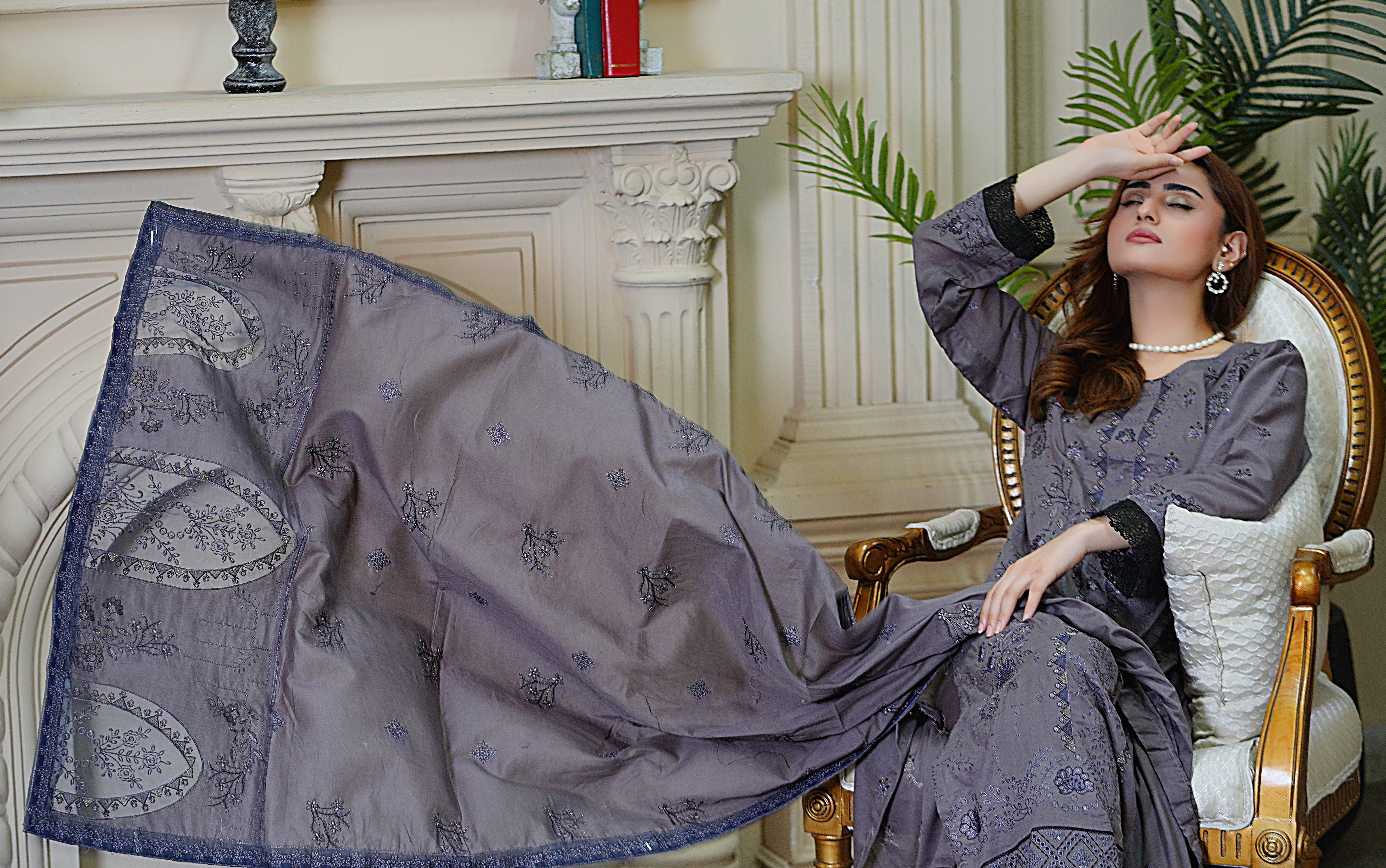 3PC EMBROIDERED FINE LAWN (UNSTITCHED)