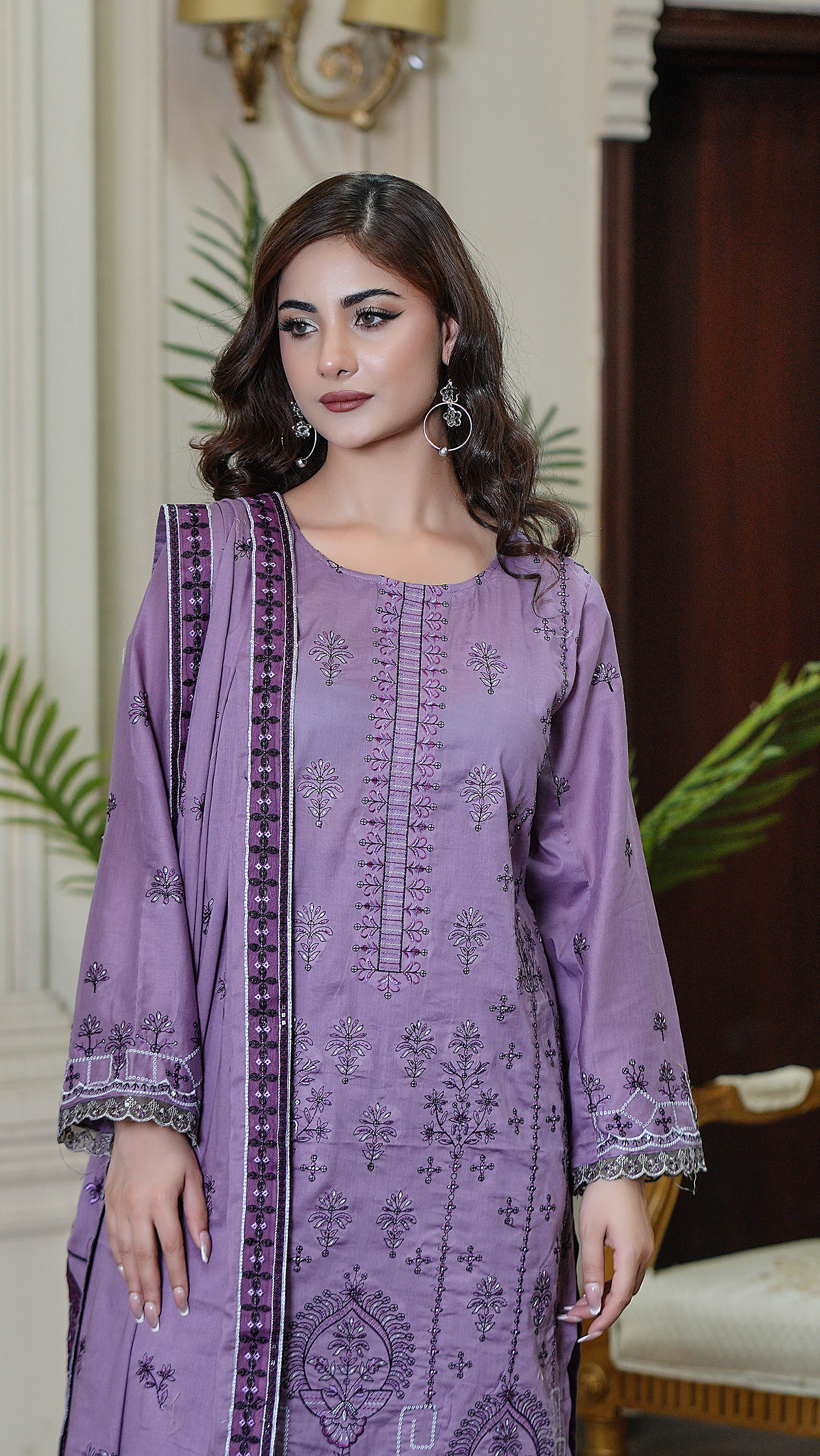 3PC EMBROIDERED FINE LAWN (UNSTITCHED)