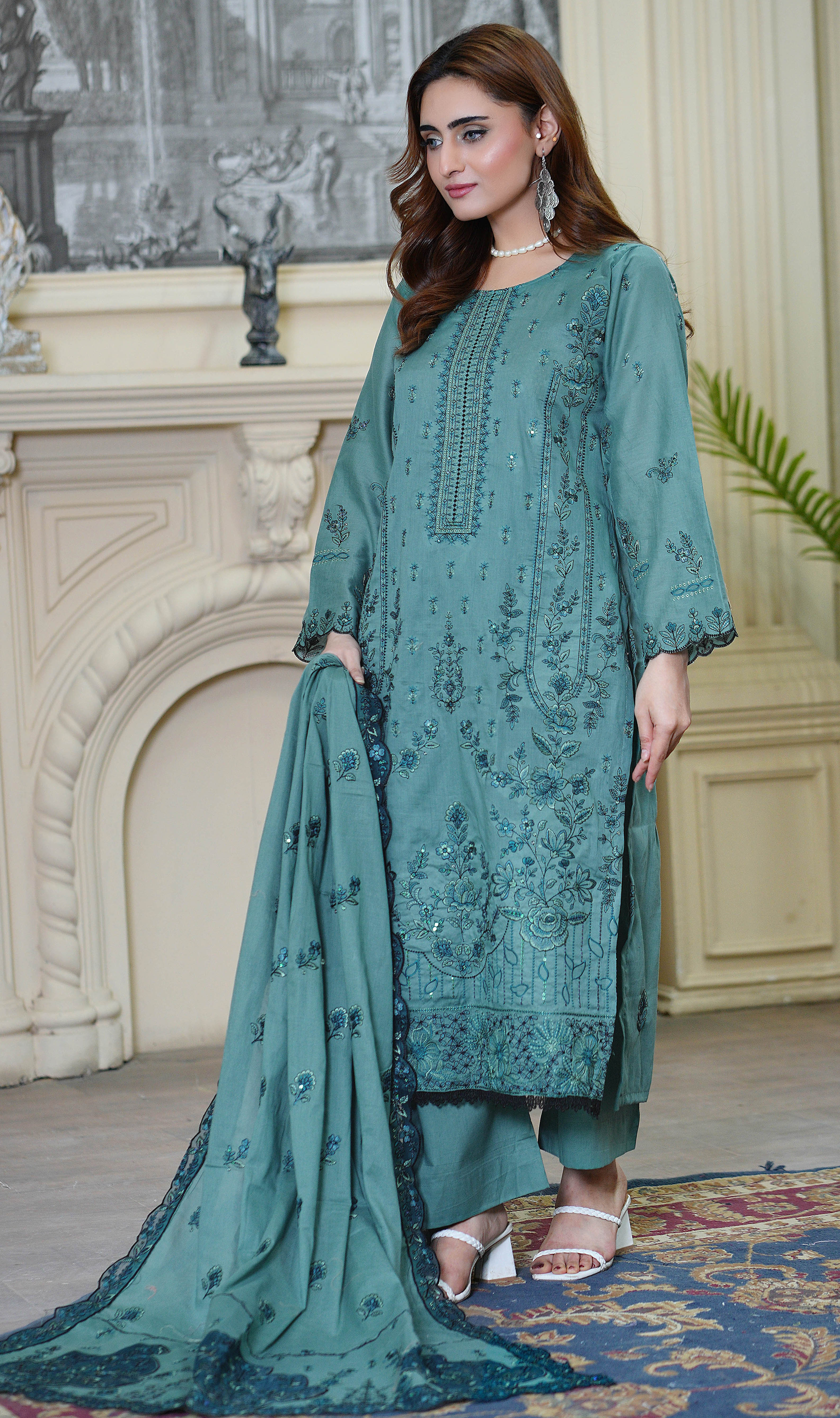 3PC EMBROIDERED FINE LAWN (UNSTITCHED)