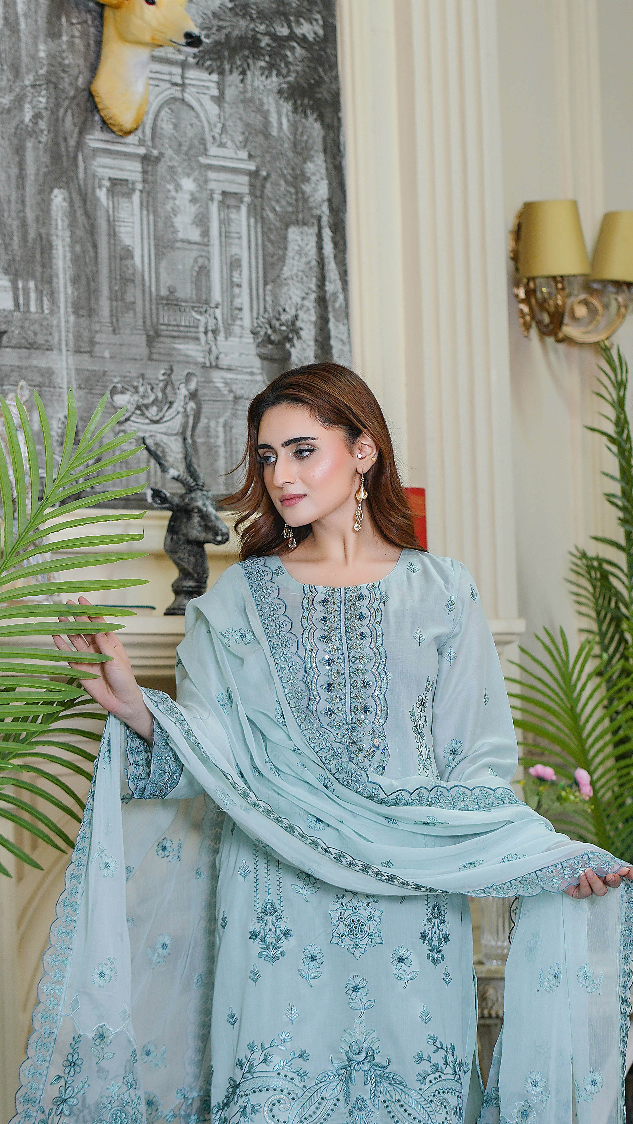 3PC EMBROIDERED PREMIUM LAWN SUIT (UNSTITCHED)