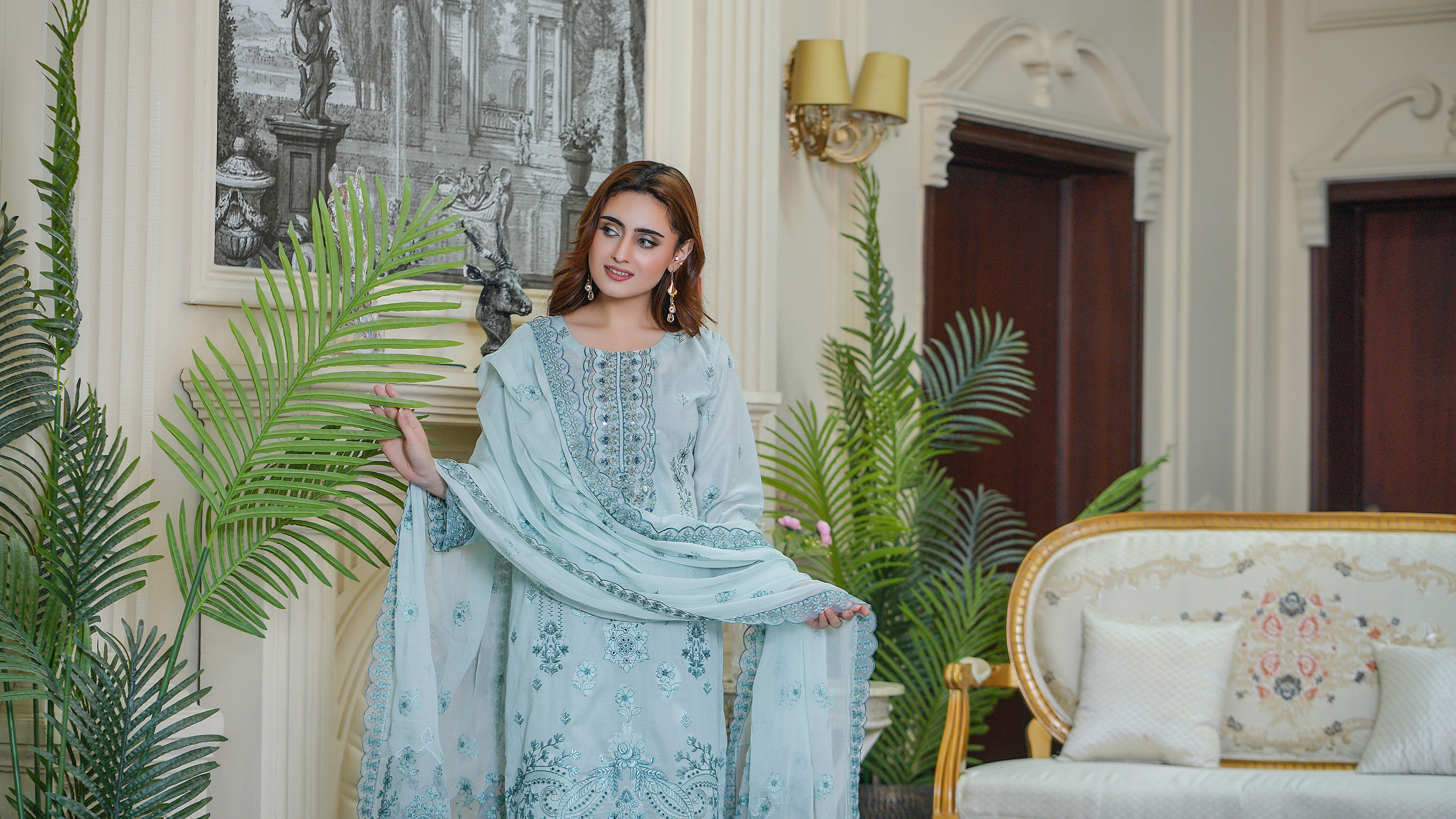 3PC EMBROIDERED PREMIUM LAWN SUIT (UNSTITCHED)