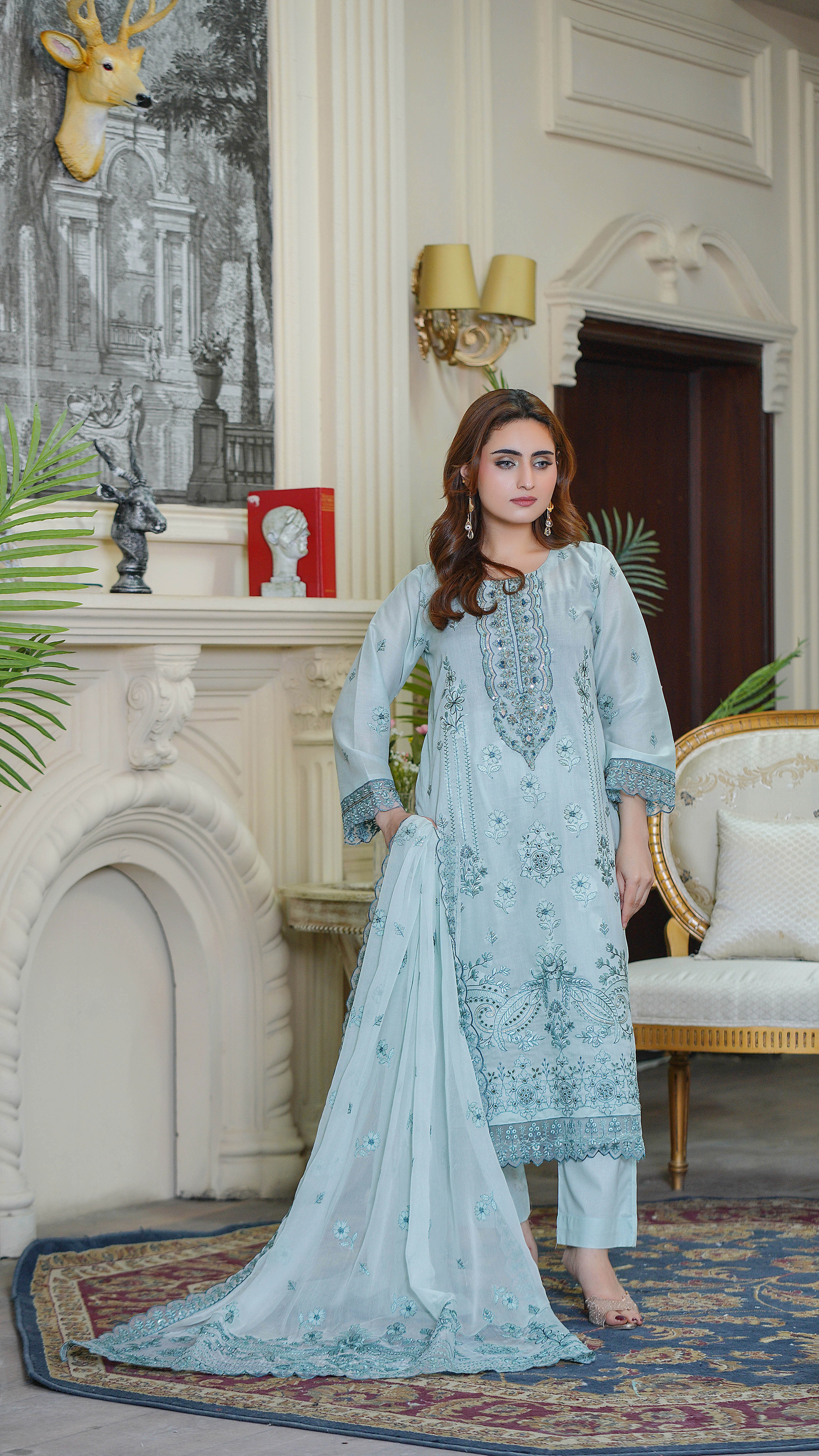 3PC EMBROIDERED PREMIUM LAWN SUIT (UNSTITCHED)