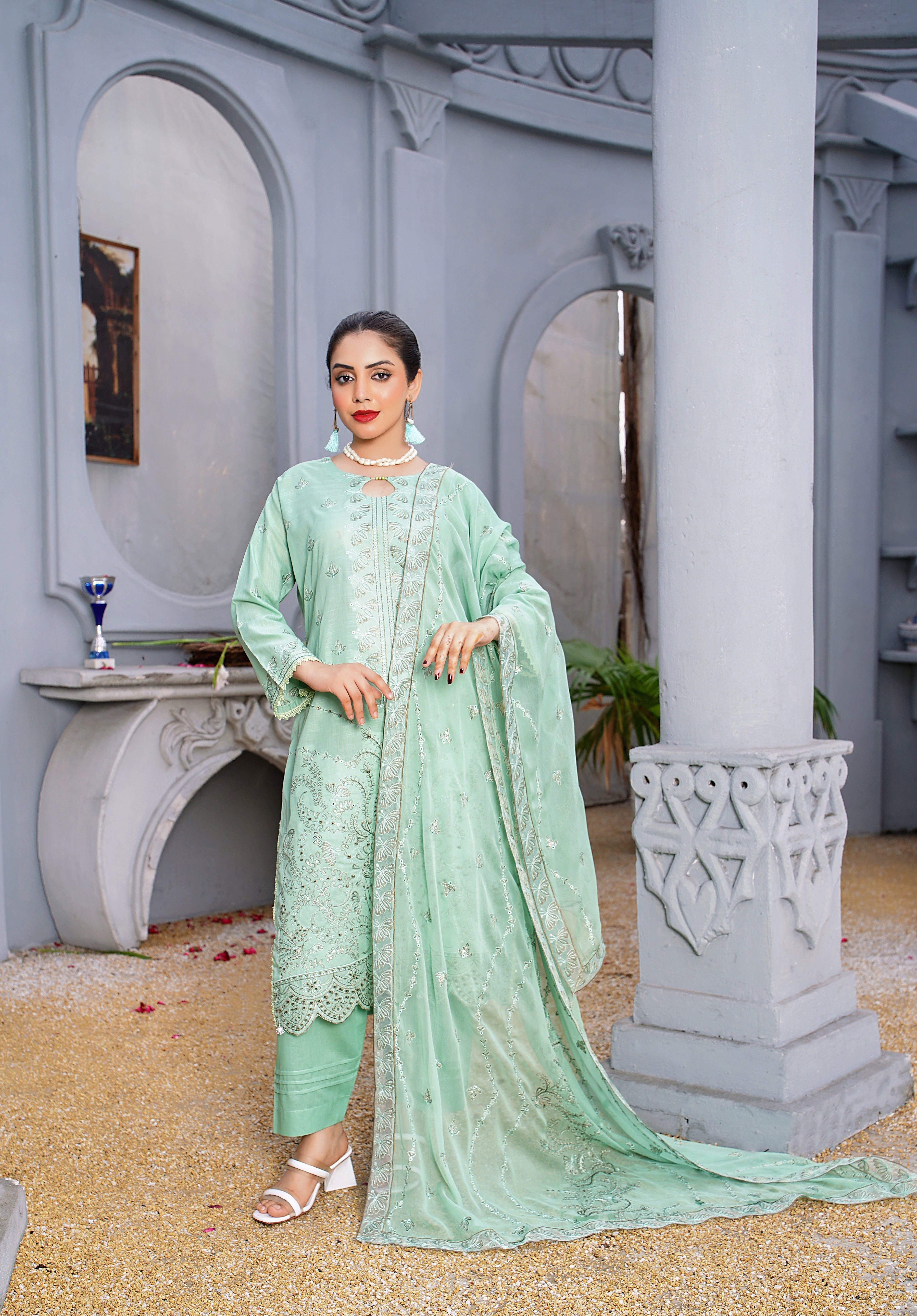 3 PIECE- EMBROIDERED SLUB LAWN SUIT (unstitched)