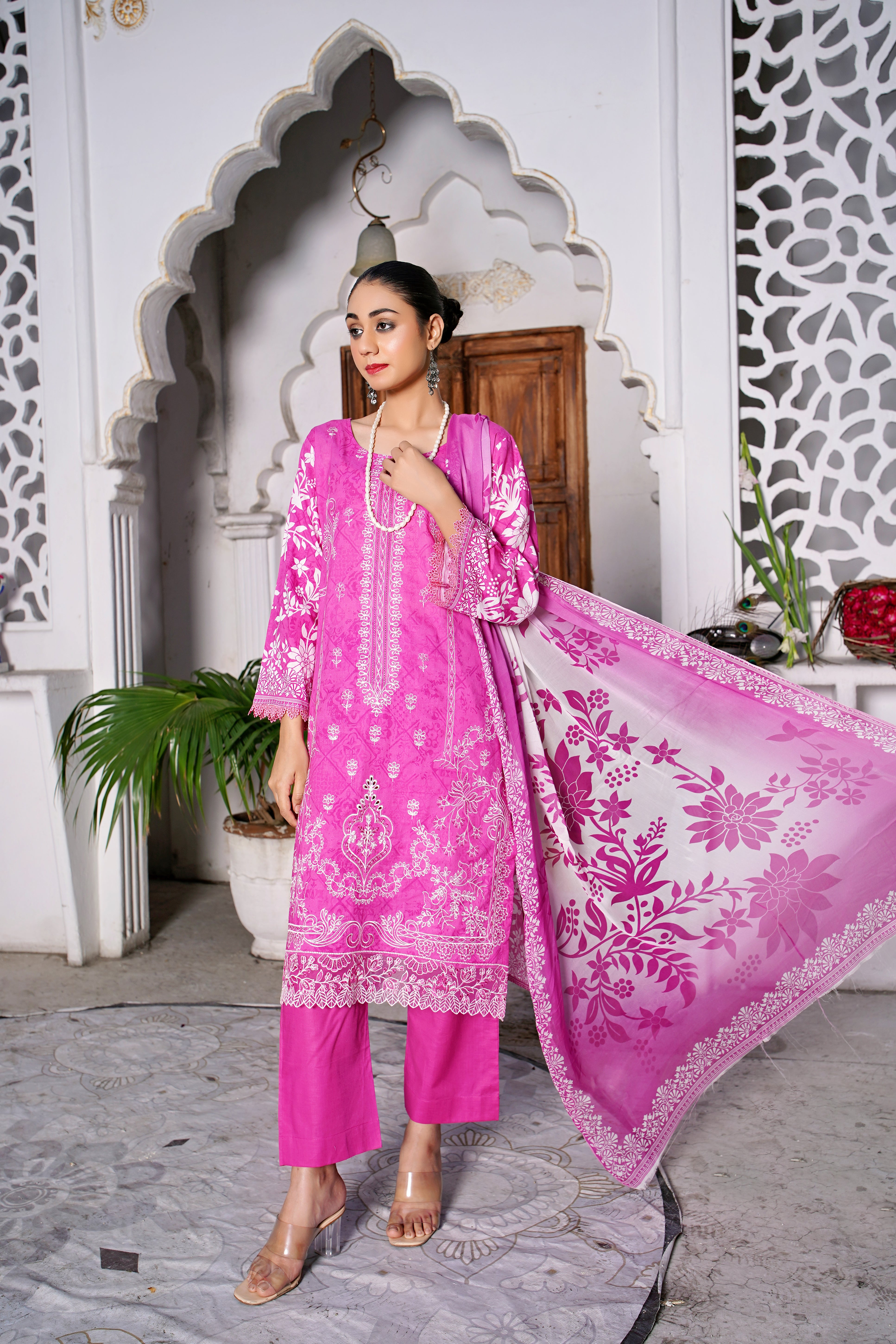 3 PIECE- DIGITAL PRINTED LAWN SUIT WITH EMBROIDERY (unstitched)