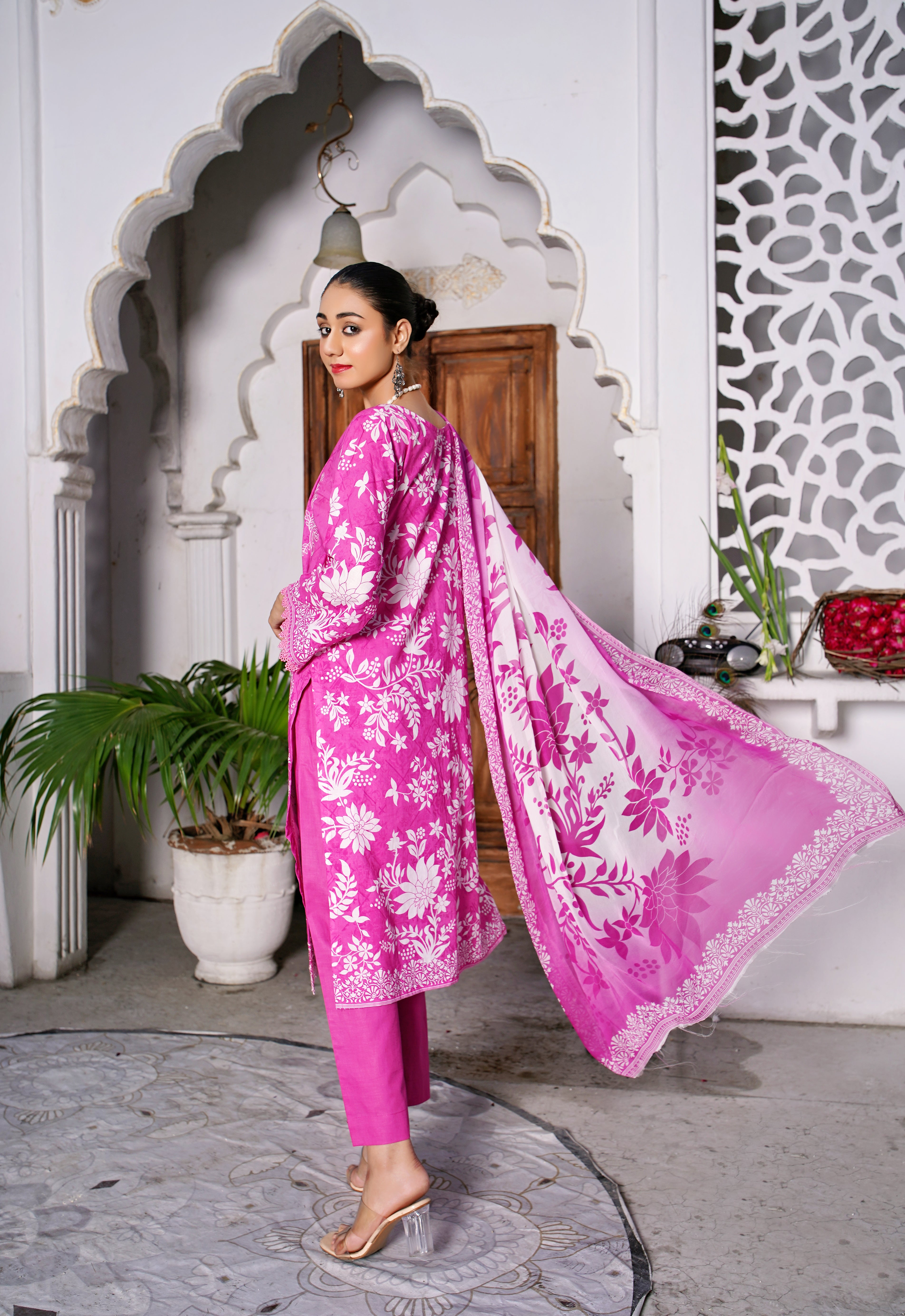 3 PIECE- DIGITAL PRINTED LAWN SUIT WITH EMBROIDERY (unstitched)