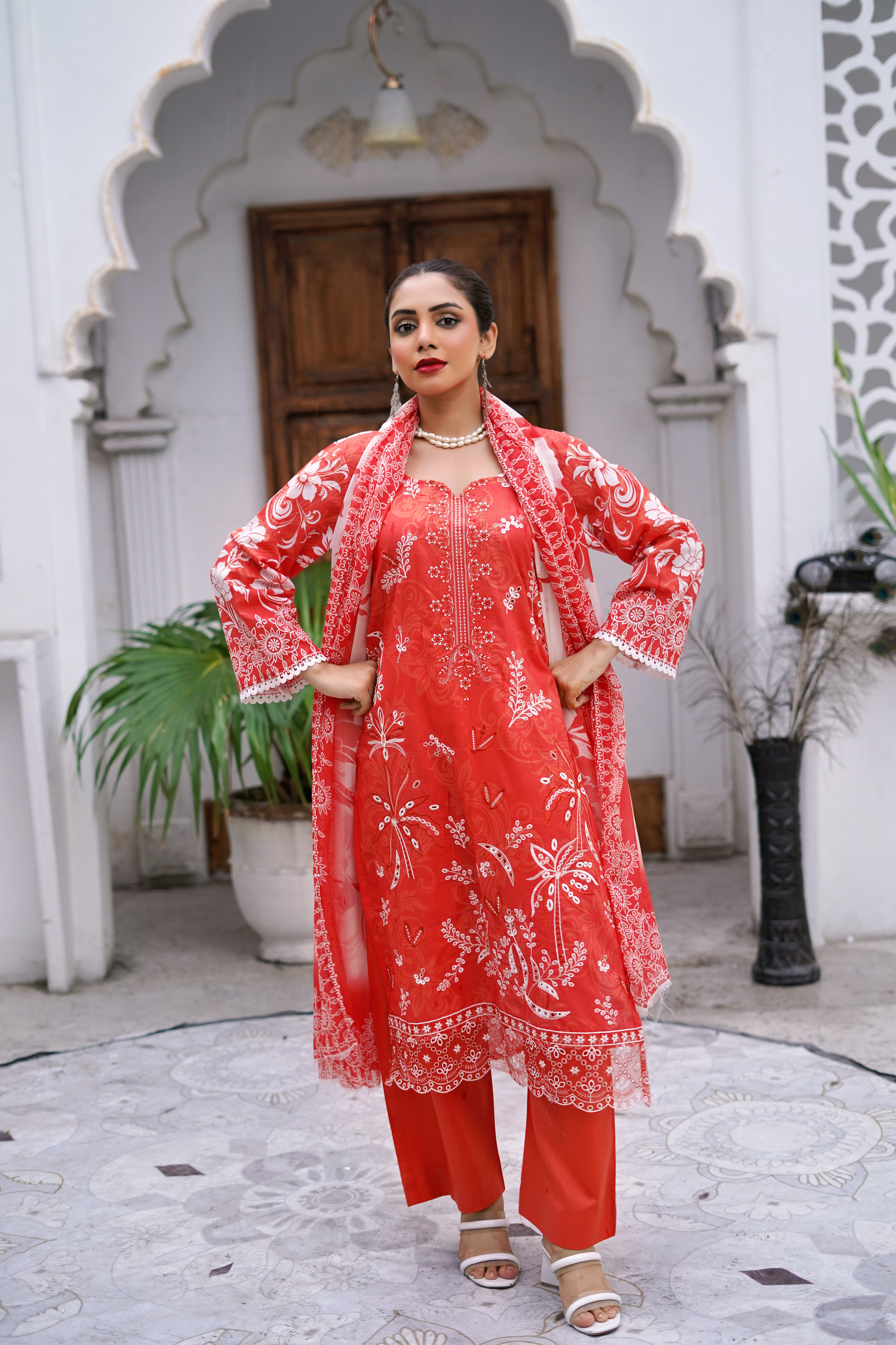 3 PIECE- DIGITAL PRINTED LAWN SUIT WITH EMBROIDERY (unstitched)