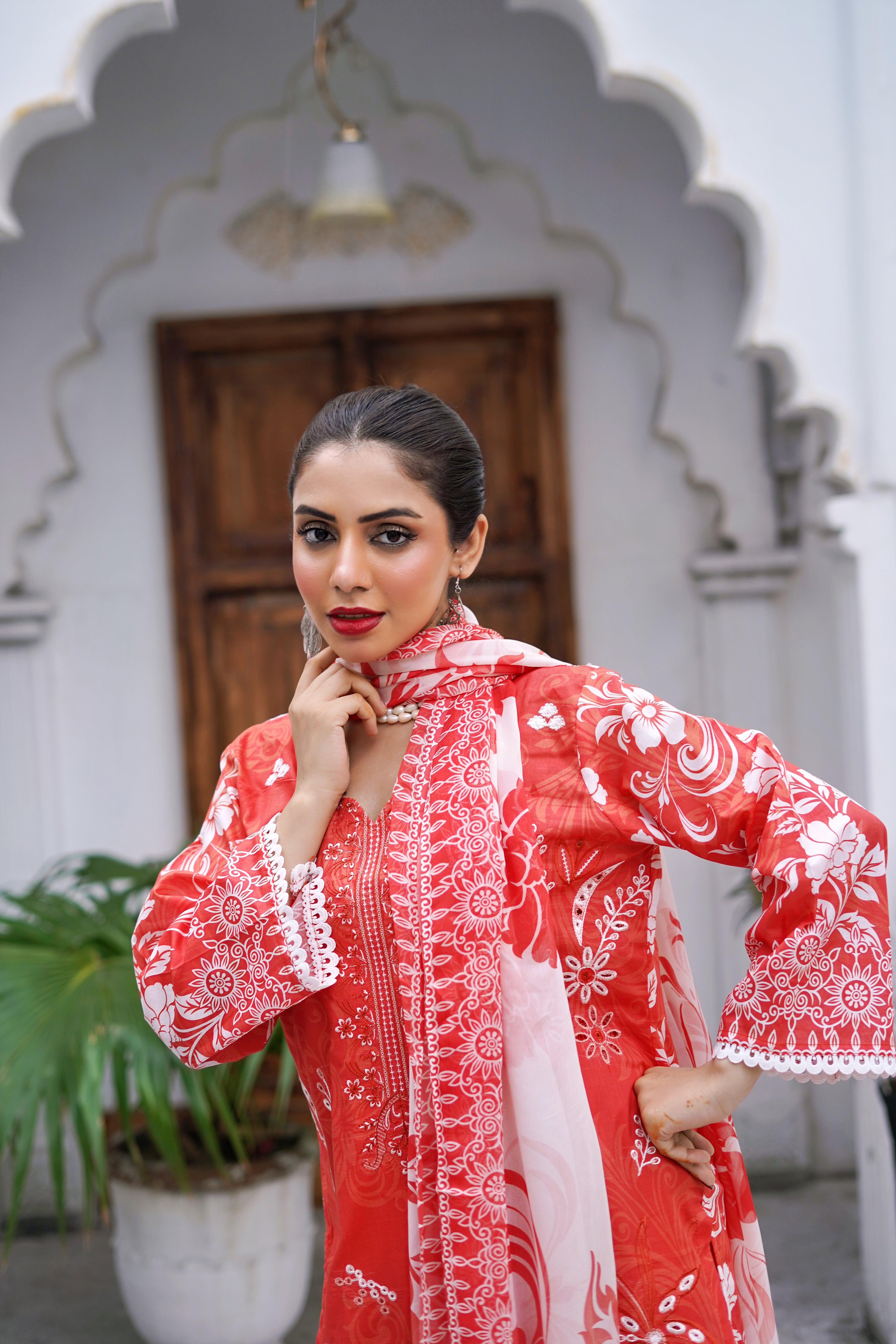3 PIECE- DIGITAL PRINTED LAWN SUIT WITH EMBROIDERY (unstitched)