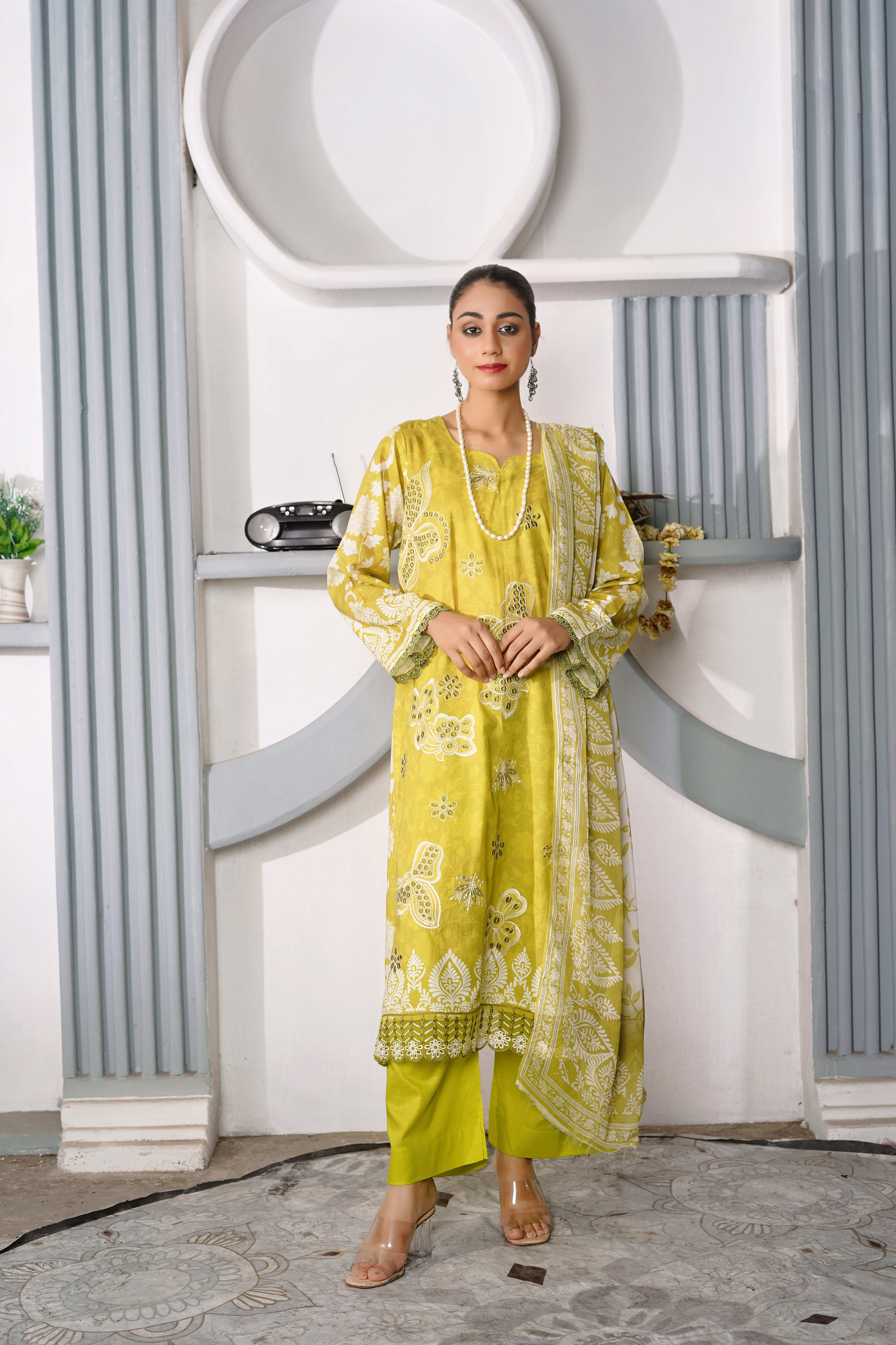 3 PIECE- DIGITAL PRINTED LAWN SUIT WITH EMBROIDERY (unstitched)