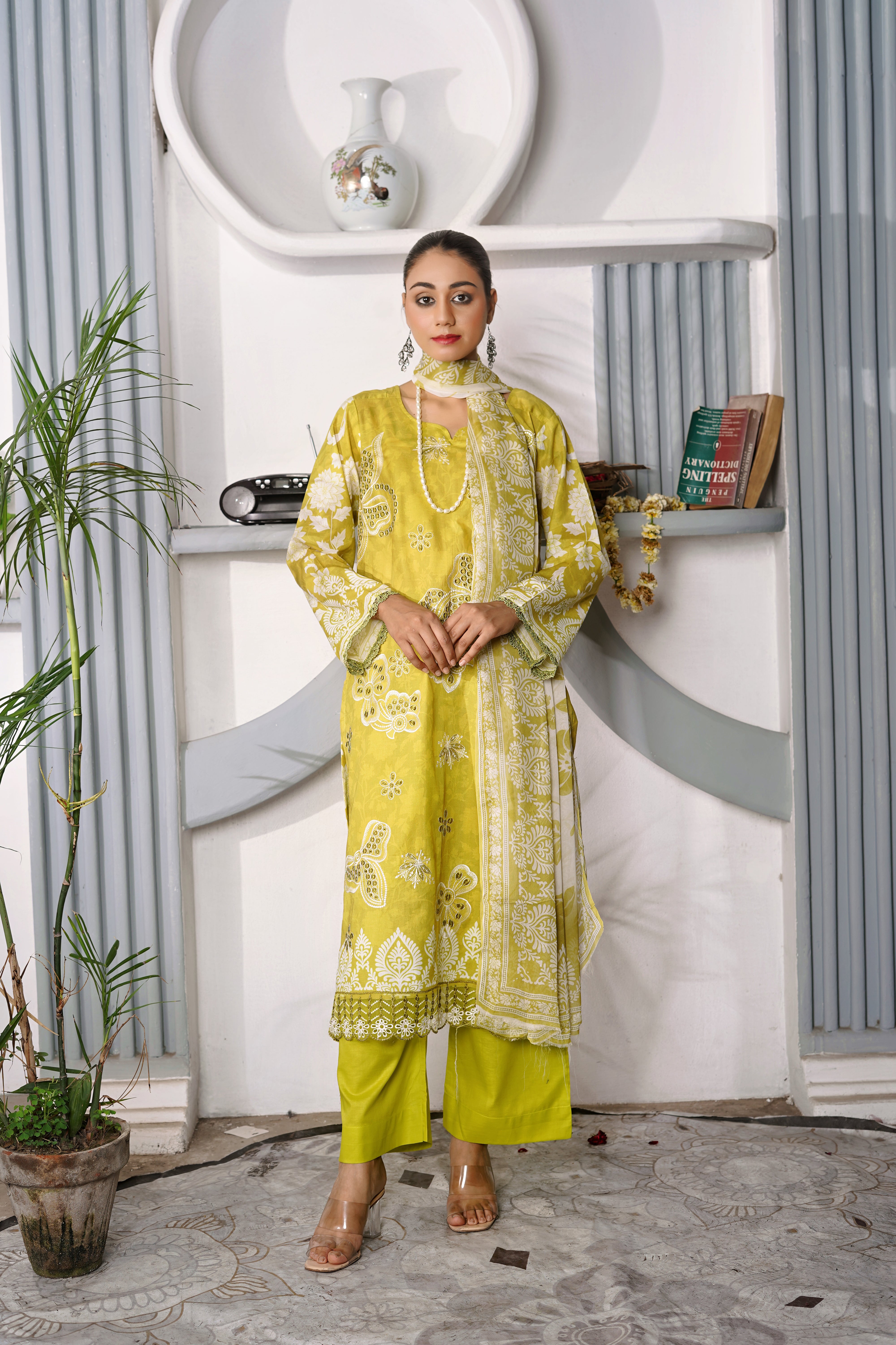 3 PIECE- DIGITAL PRINTED LAWN SUIT WITH EMBROIDERY (unstitched)