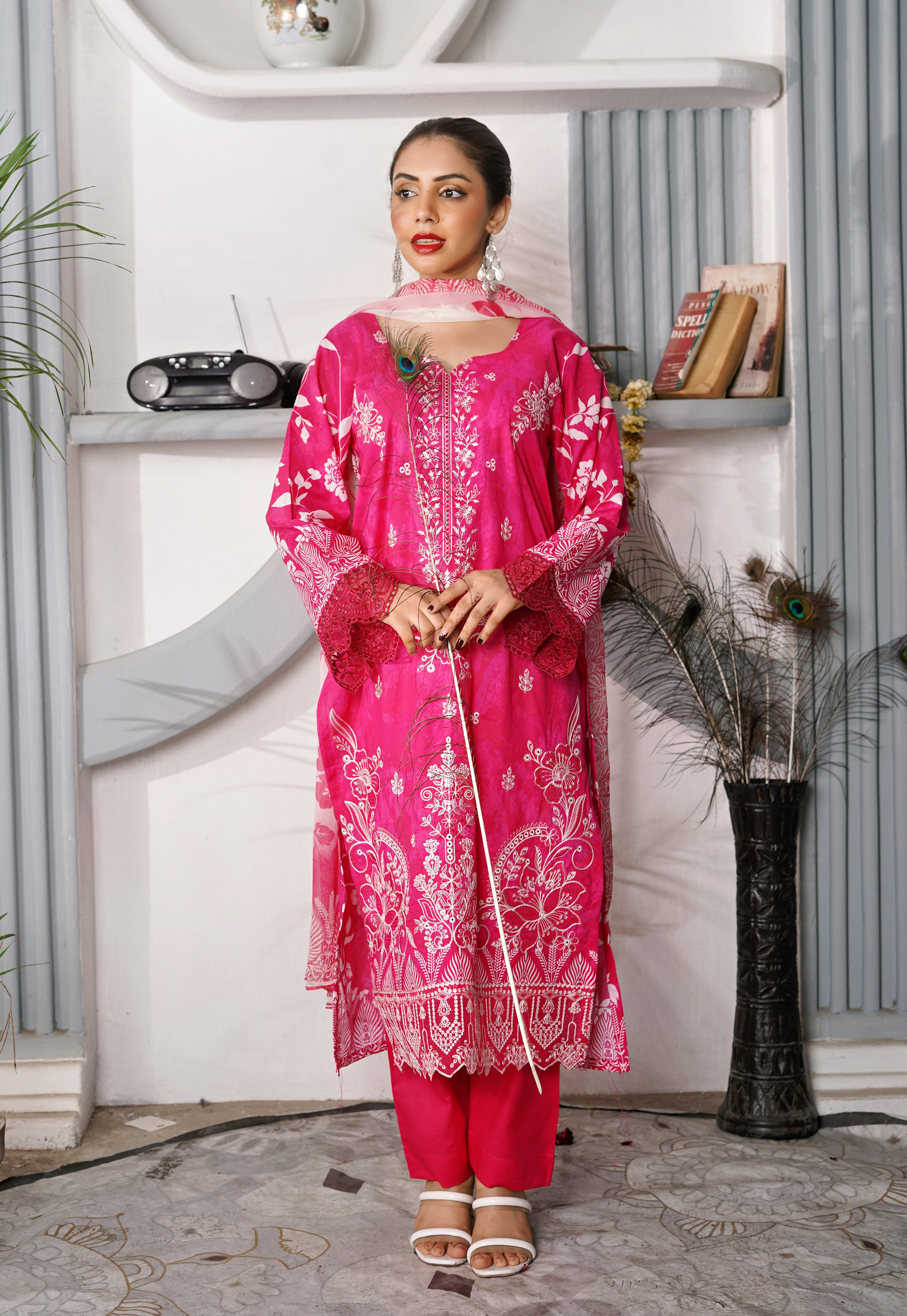3 PIECE- DIGITAL PRINTED LAWN SUIT WITH EMBROIDERY (unstitched)