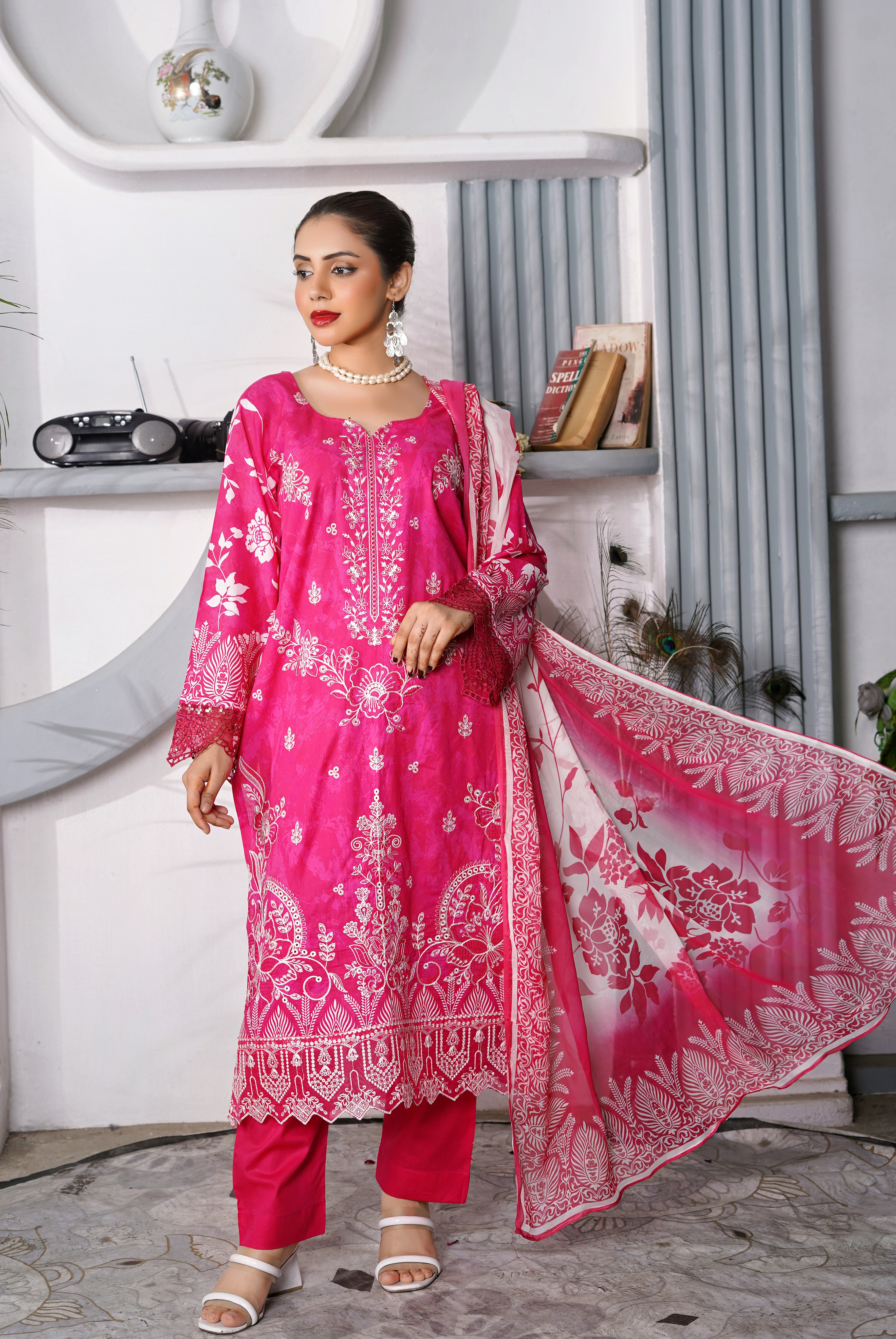 3 PIECE- DIGITAL PRINTED LAWN SUIT WITH EMBROIDERY (unstitched)