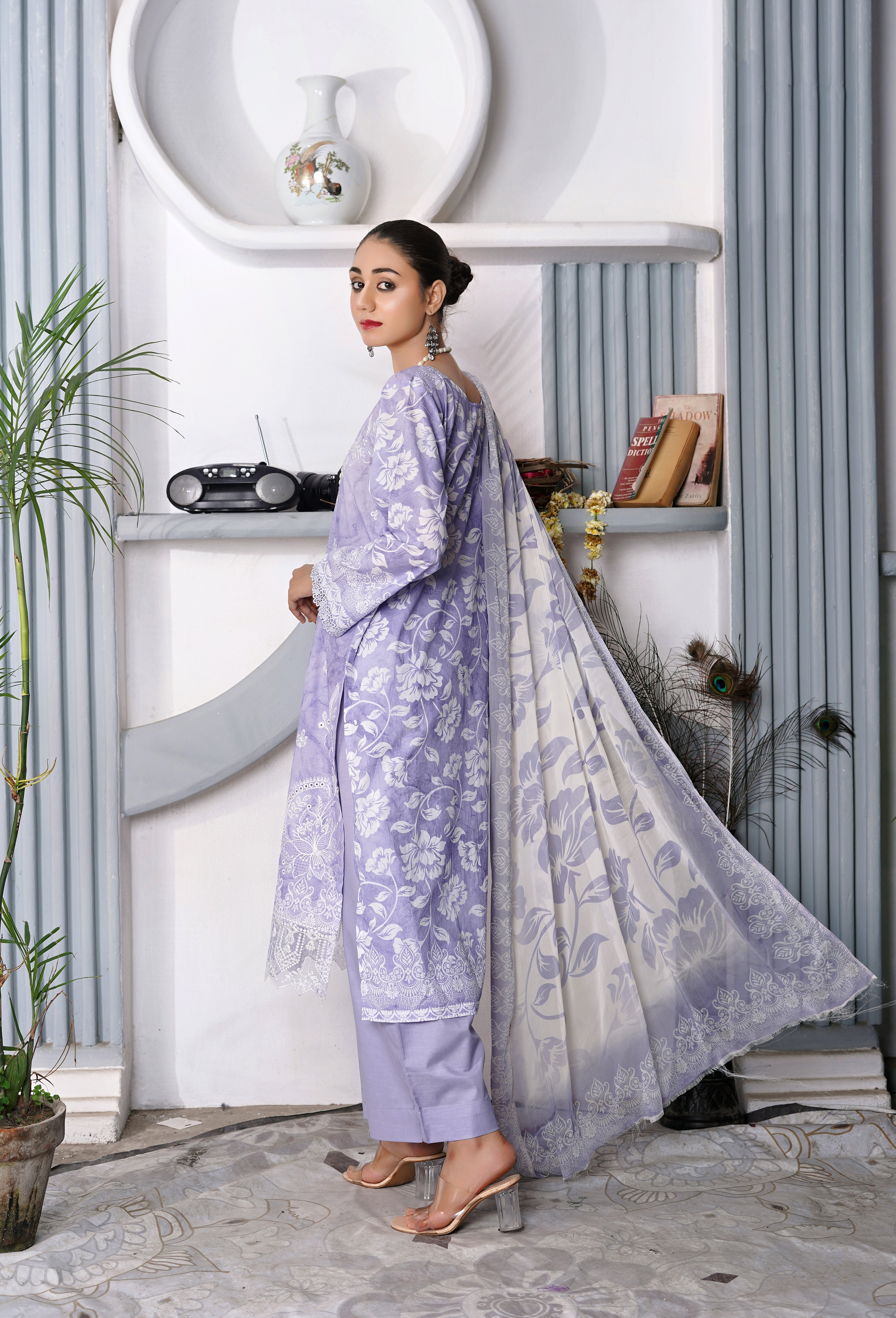 3 PIECE- DIGITAL PRINTED LAWN SUIT WITH EMBROIDERY (unstitched)