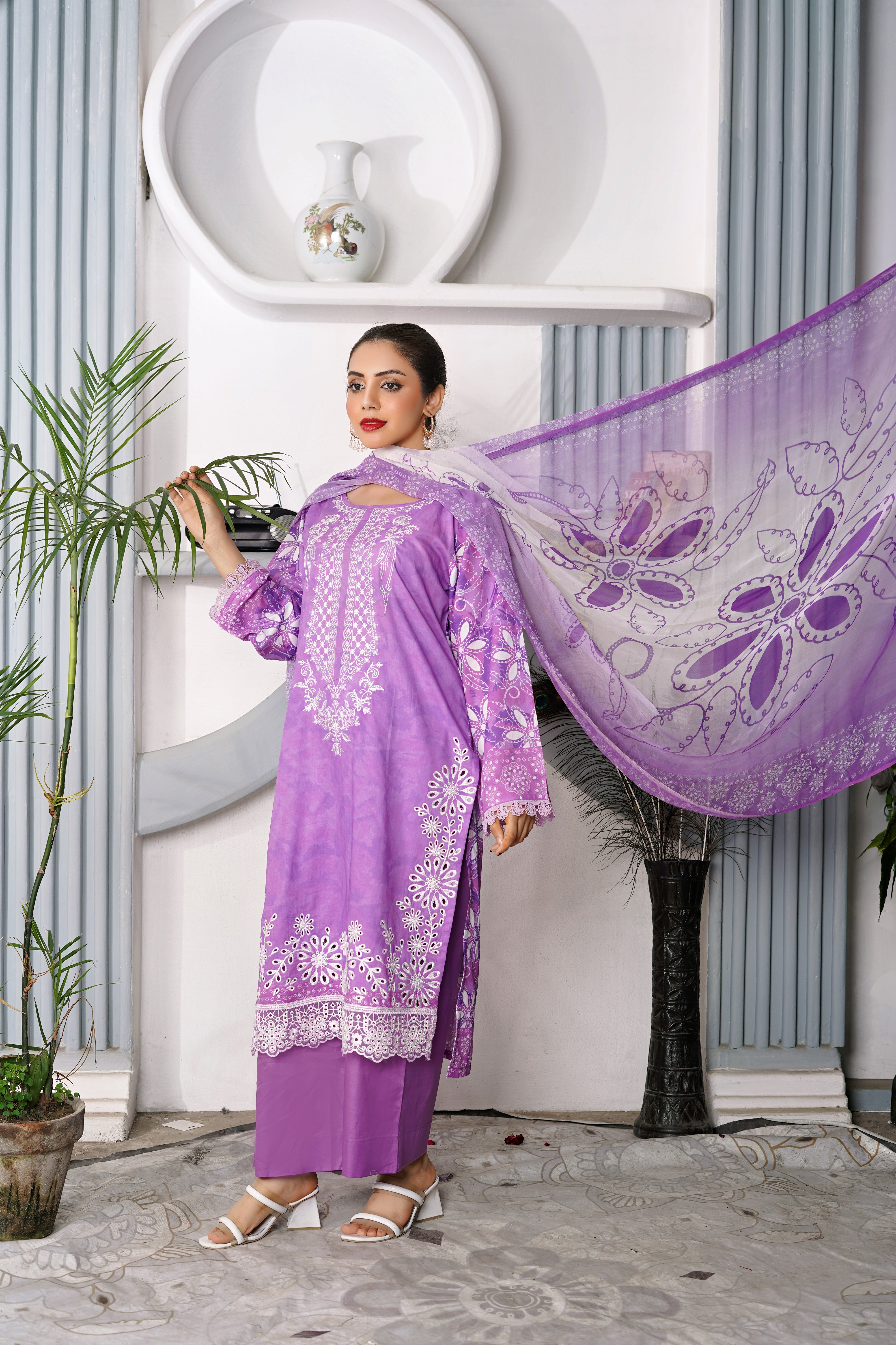 3 PIECE- DIGITAL PRINTED LAWN SUIT WITH EMBROIDERY (unstitched)