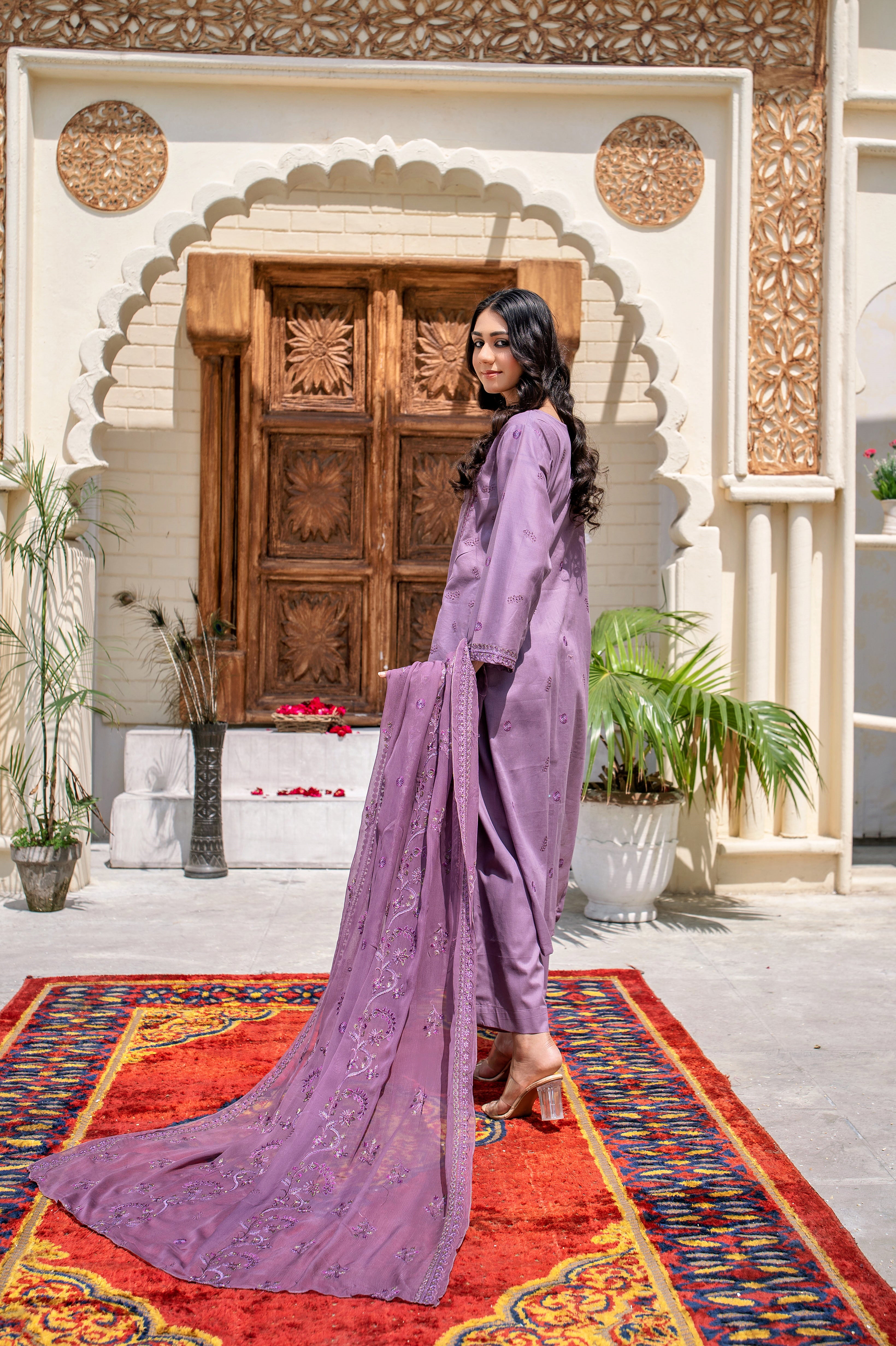 3 PIECE- EMBROIDERED LAWN SUIT (unstitched)
