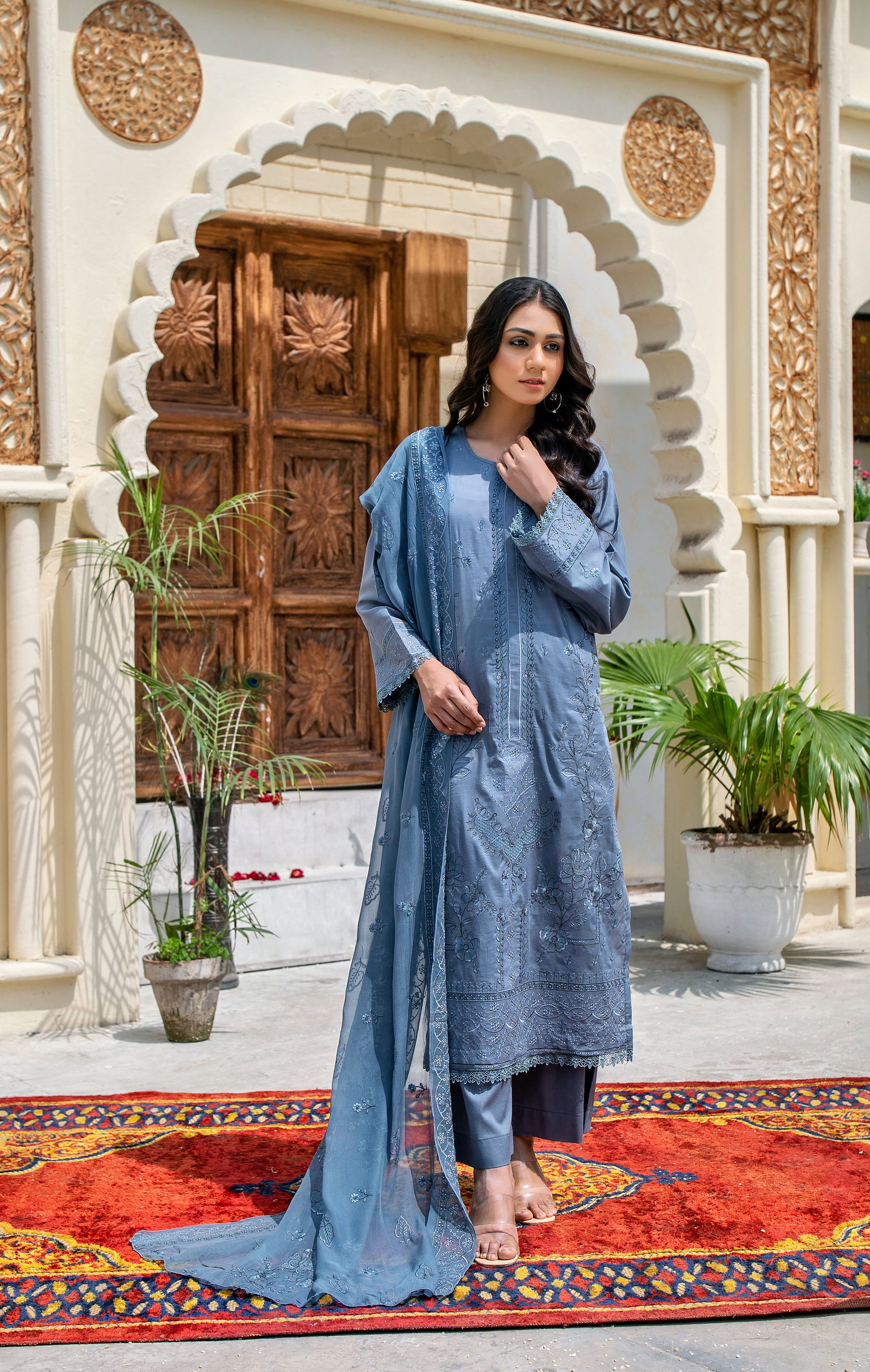 3 PIECE- EMBROIDERED LAWN SUIT (unstitched)