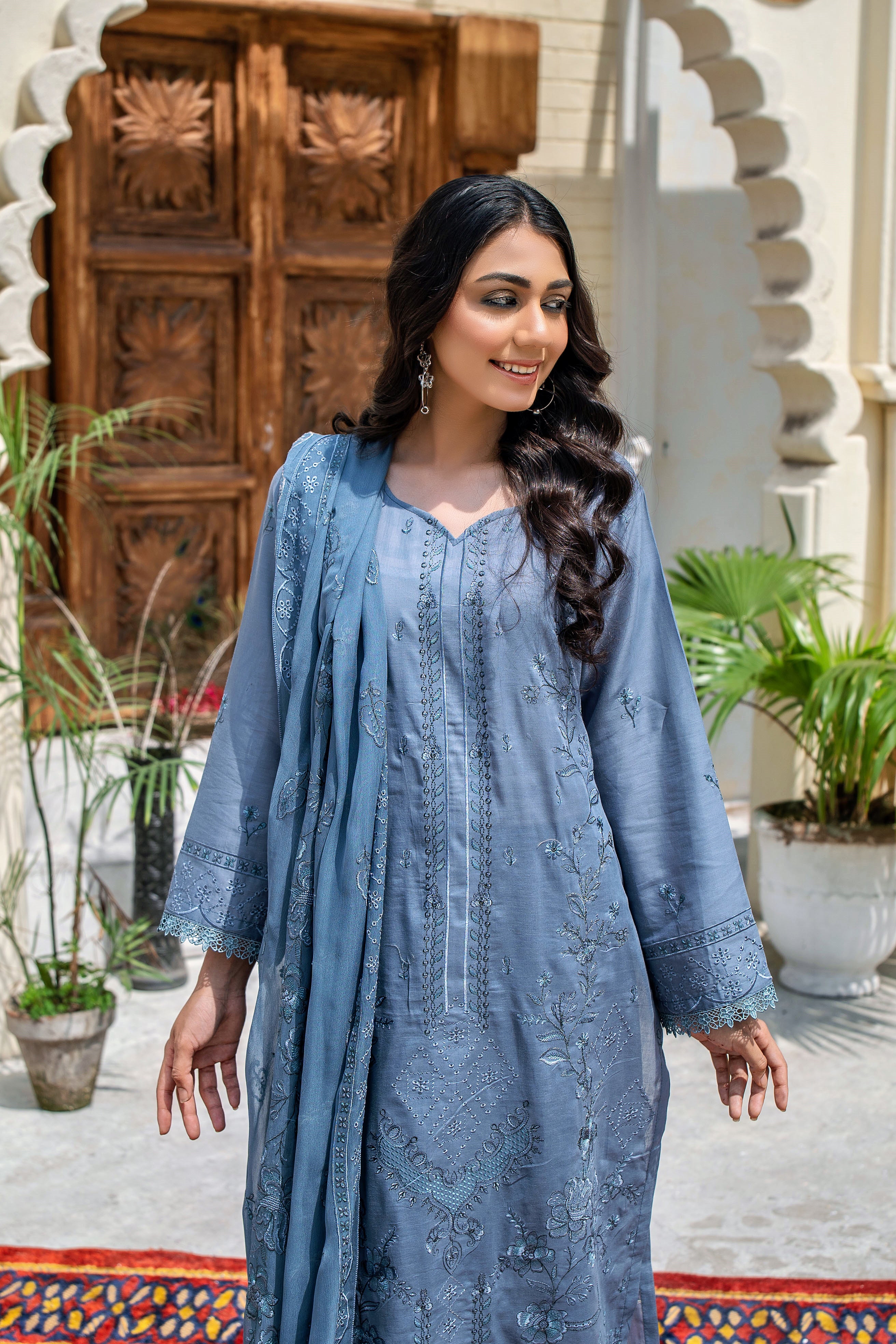 3 PIECE- EMBROIDERED LAWN SUIT (unstitched)