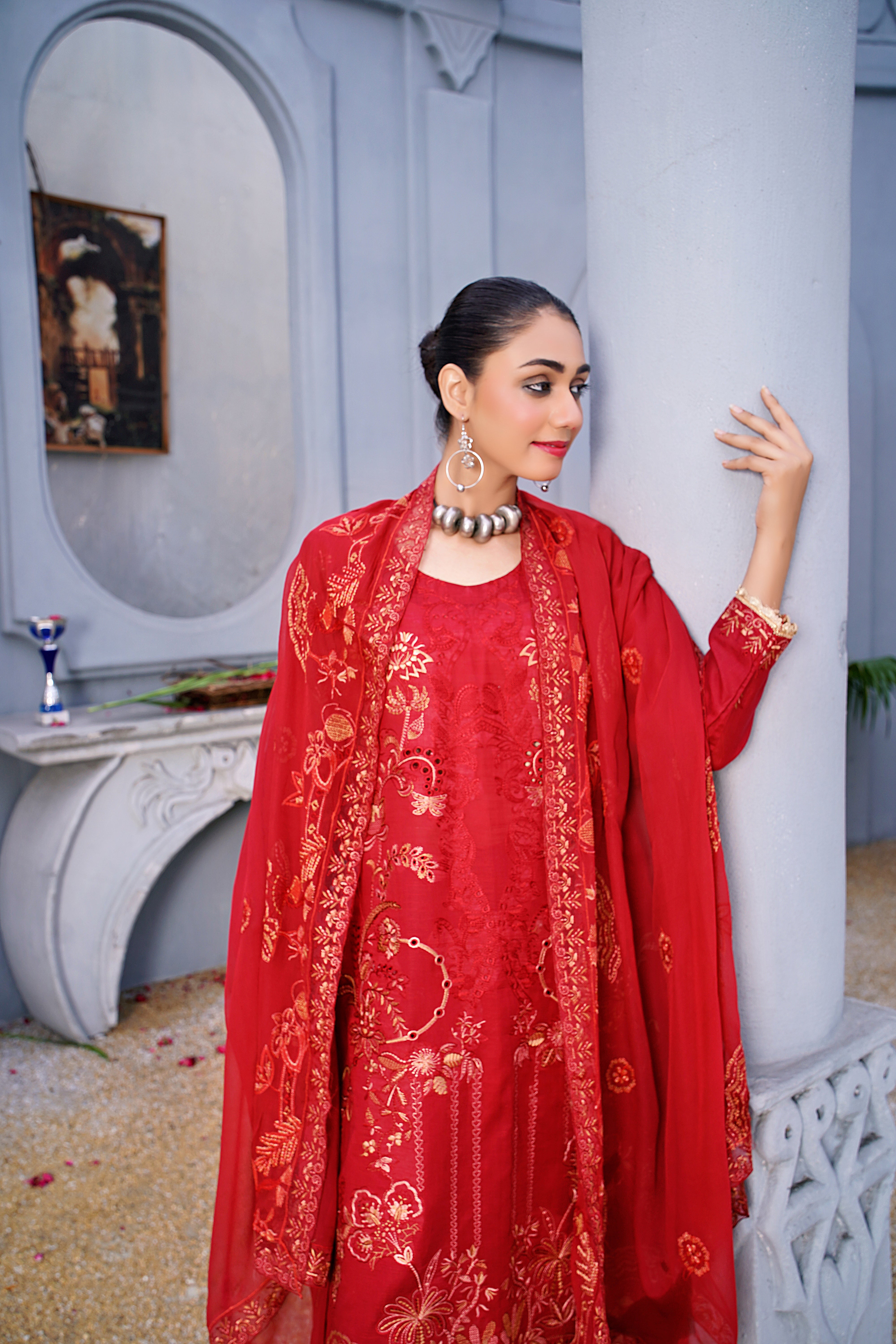 3 PIECE- EMBROIDERED SLUB LAWN SUIT (unstitched)