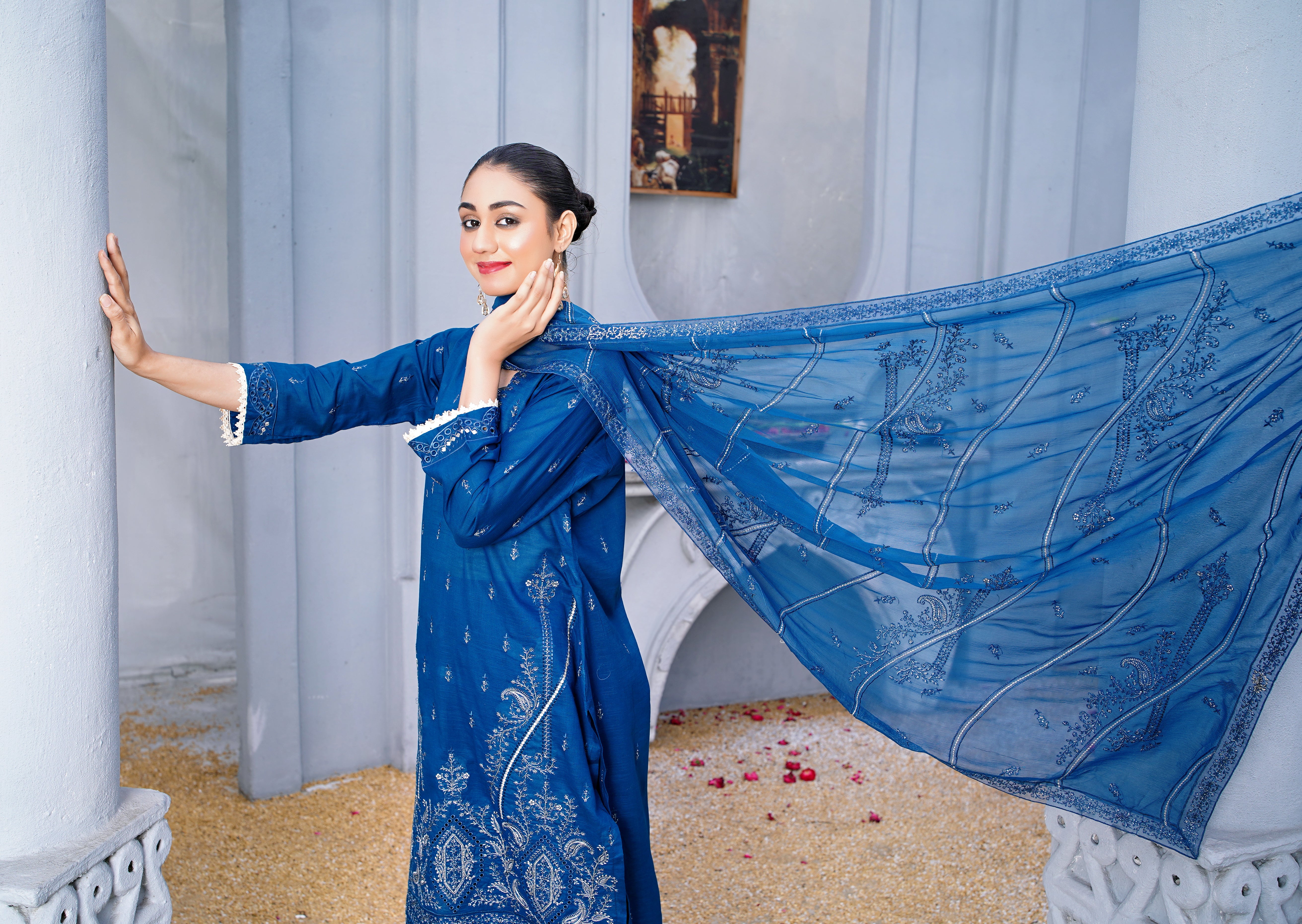 3 PIECE- EMBROIDERED SLUB LAWN SUIT (unstitched)