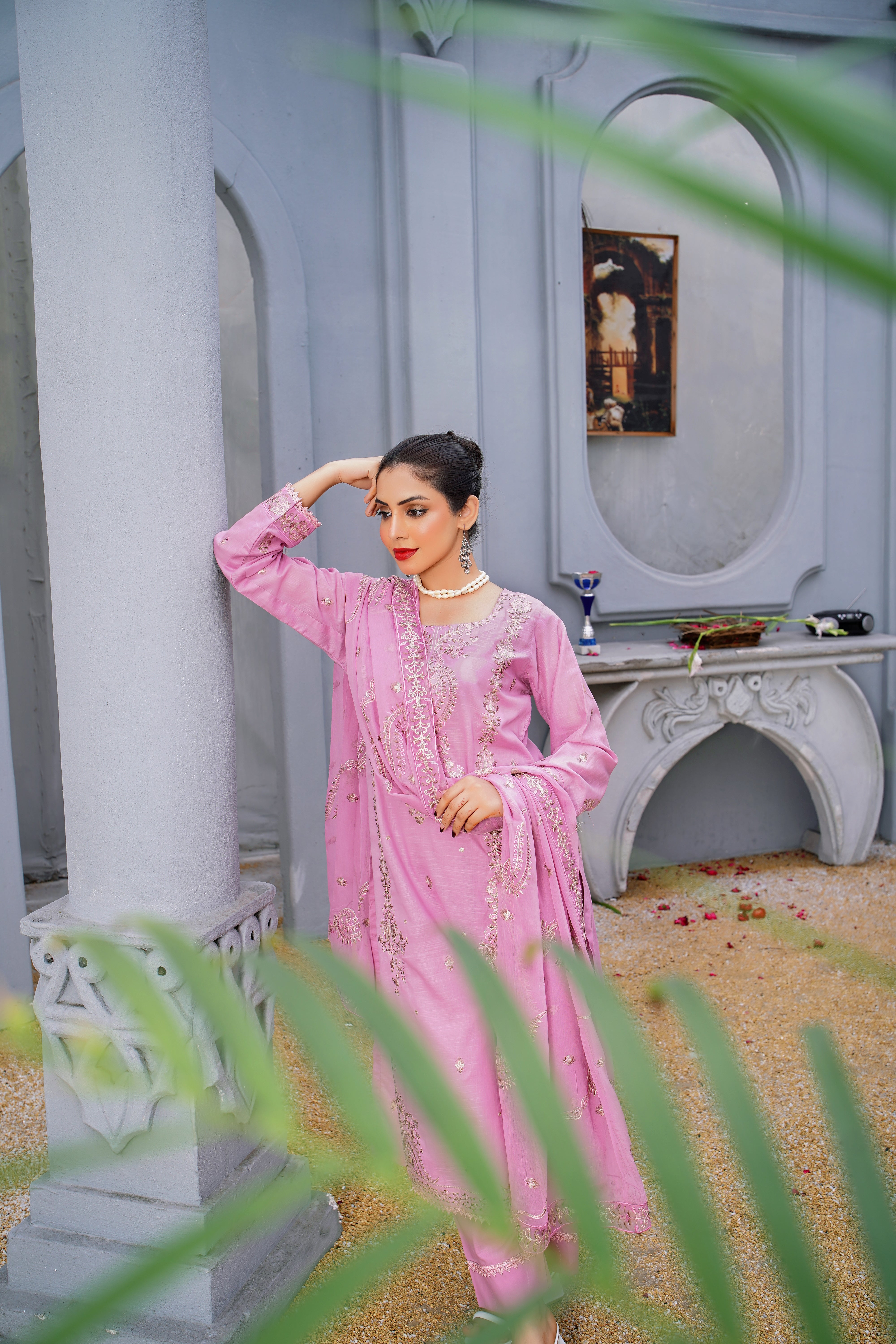 3 PIECE- EMBROIDERED SLUB LAWN SUIT (unstitched)